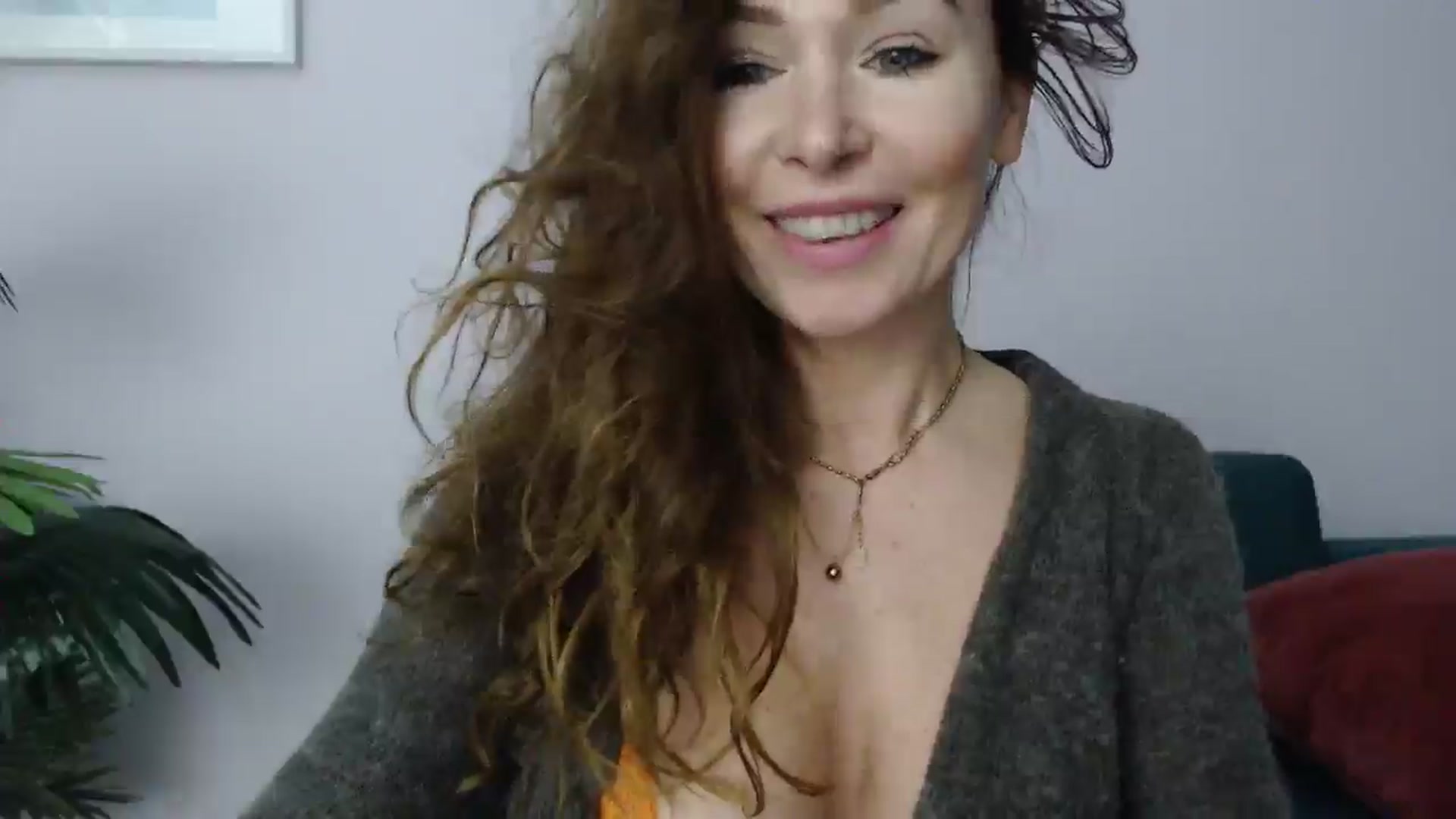 Gallery image thumbnail from Delilah_sweet's myfreecams stream on, 03/10/2025, 19:28 image 9 of 20