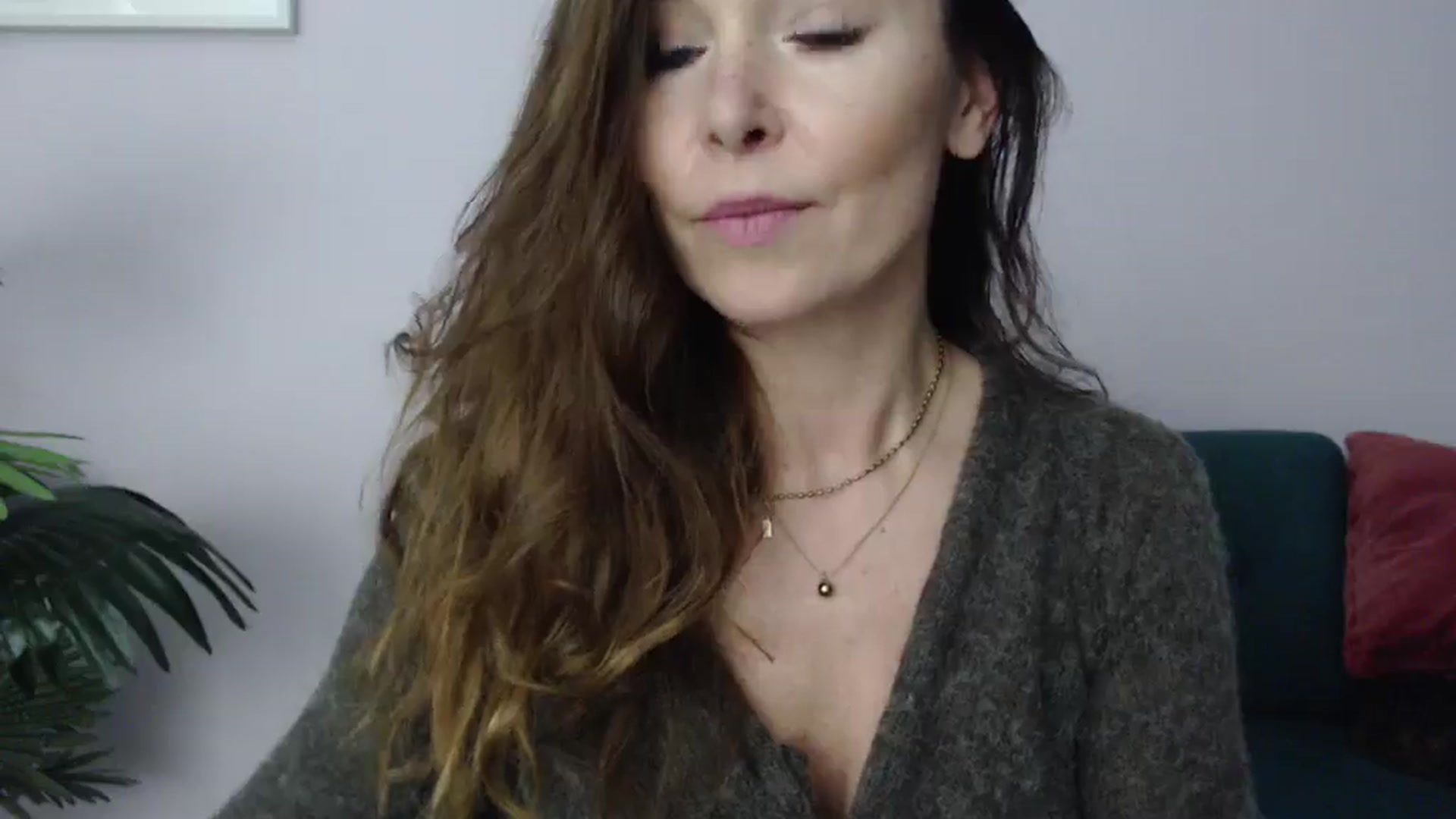 Gallery image thumbnail from Delilah_sweet's myfreecams stream on, 03/12/2025, 17:55 image 9 of 20