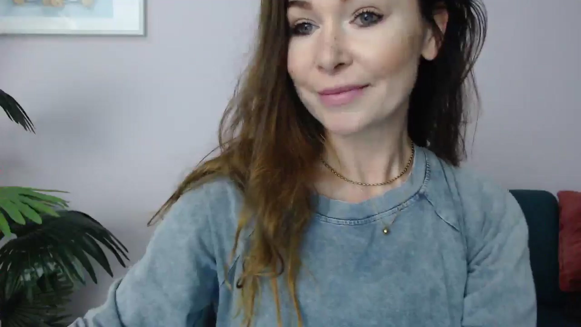 Gallery image thumbnail from Delilah_sweet's myfreecams stream on, 03/17/2025, 16:42 image 17 of 20