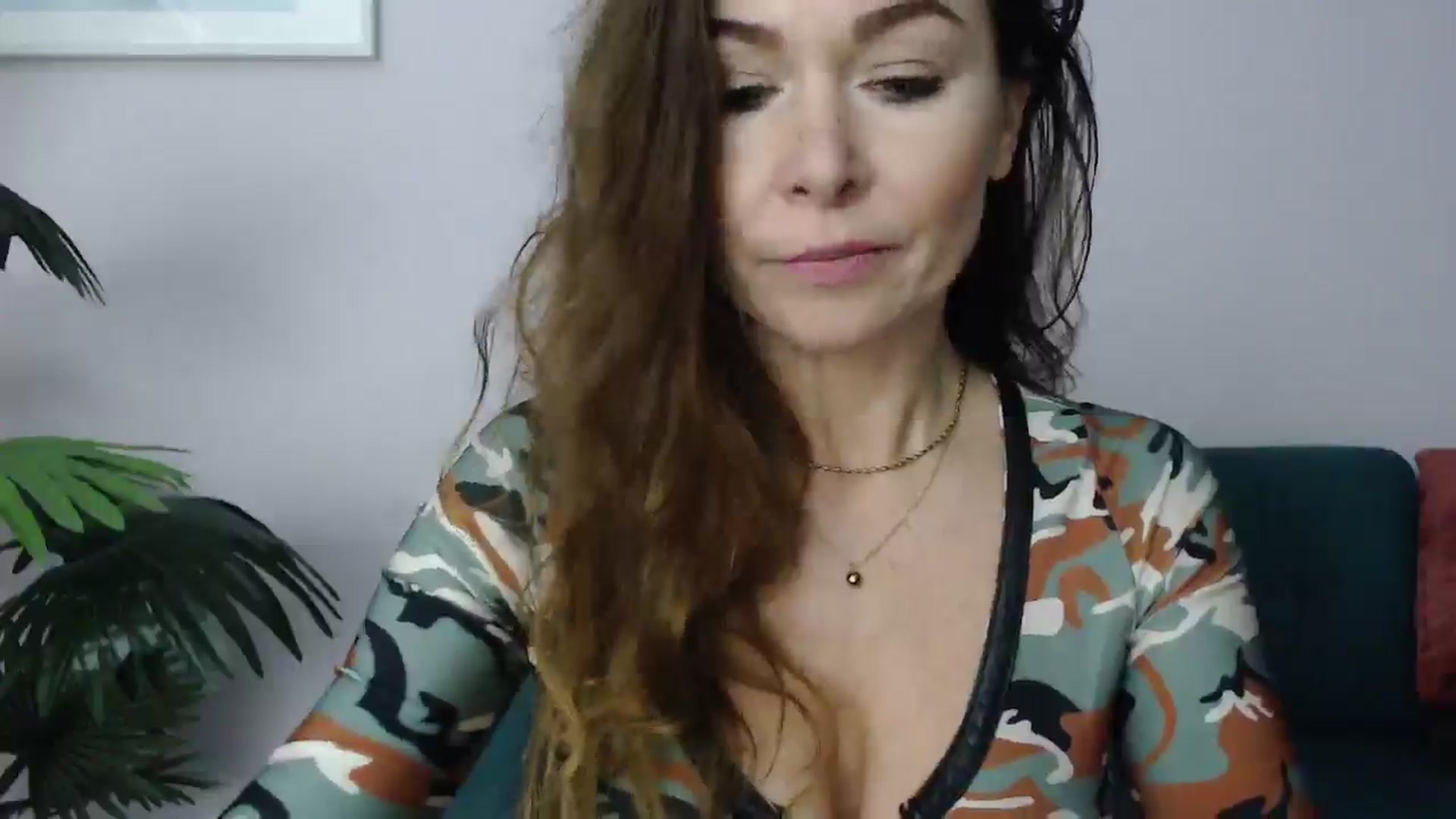 Gallery image thumbnail from Delilah_sweet's myfreecams stream on, 03/17/2025, 17:20 image 4 of 20