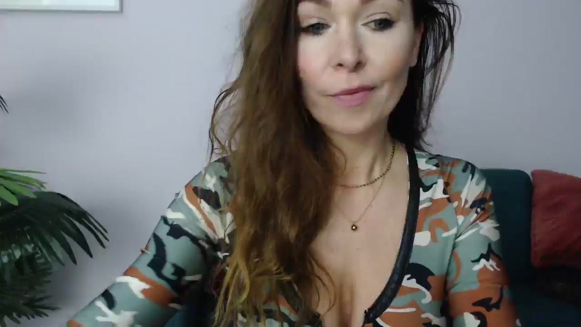 Gallery image thumbnail from Delilah_sweet's myfreecams stream on, 03/17/2025, 17:20 image 16 of 20