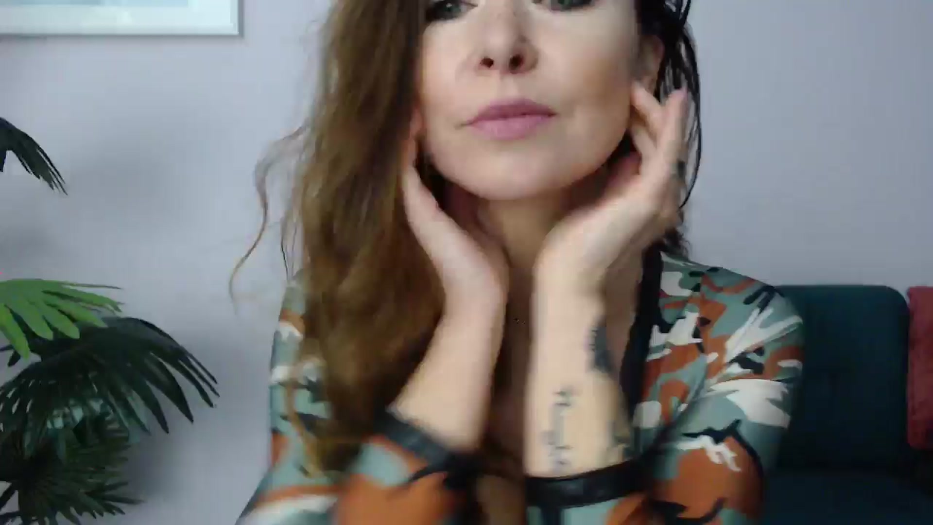 Gallery image thumbnail from Delilah_sweet's myfreecams stream on, 03/17/2025, 17:20 image 2 of 20