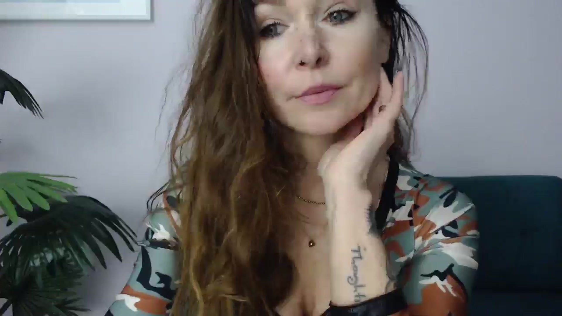 Gallery image thumbnail from Delilah_sweet's myfreecams stream on, 03/17/2025, 18:27 image 2 of 20
