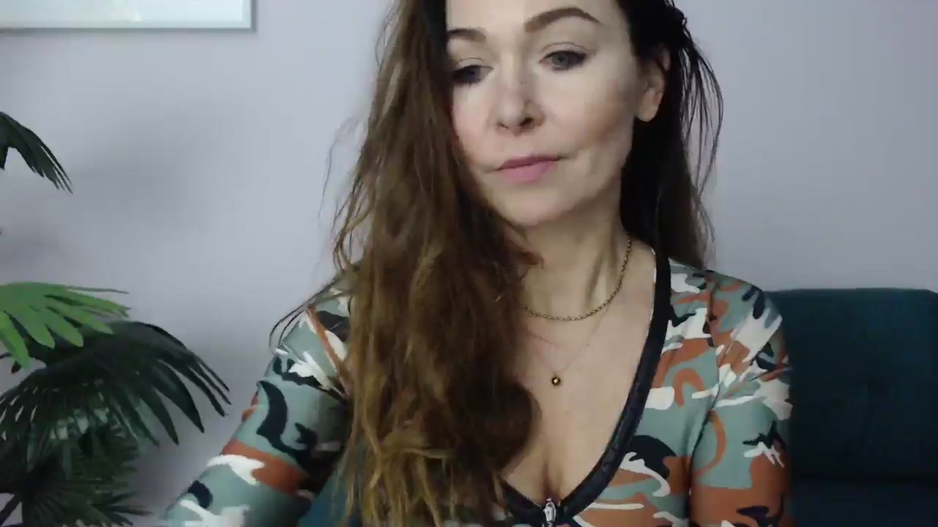 Gallery image thumbnail from Delilah_sweet's myfreecams stream on, 03/17/2025, 18:27 image 6 of 20