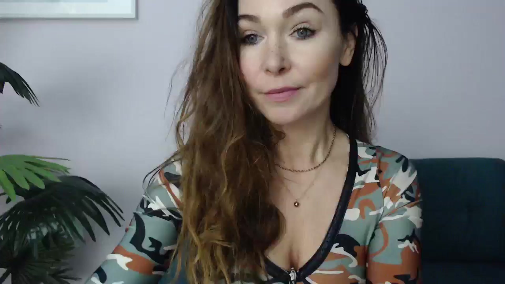 Gallery image thumbnail from Delilah_sweet's myfreecams stream on, 03/17/2025, 18:27 image 3 of 20