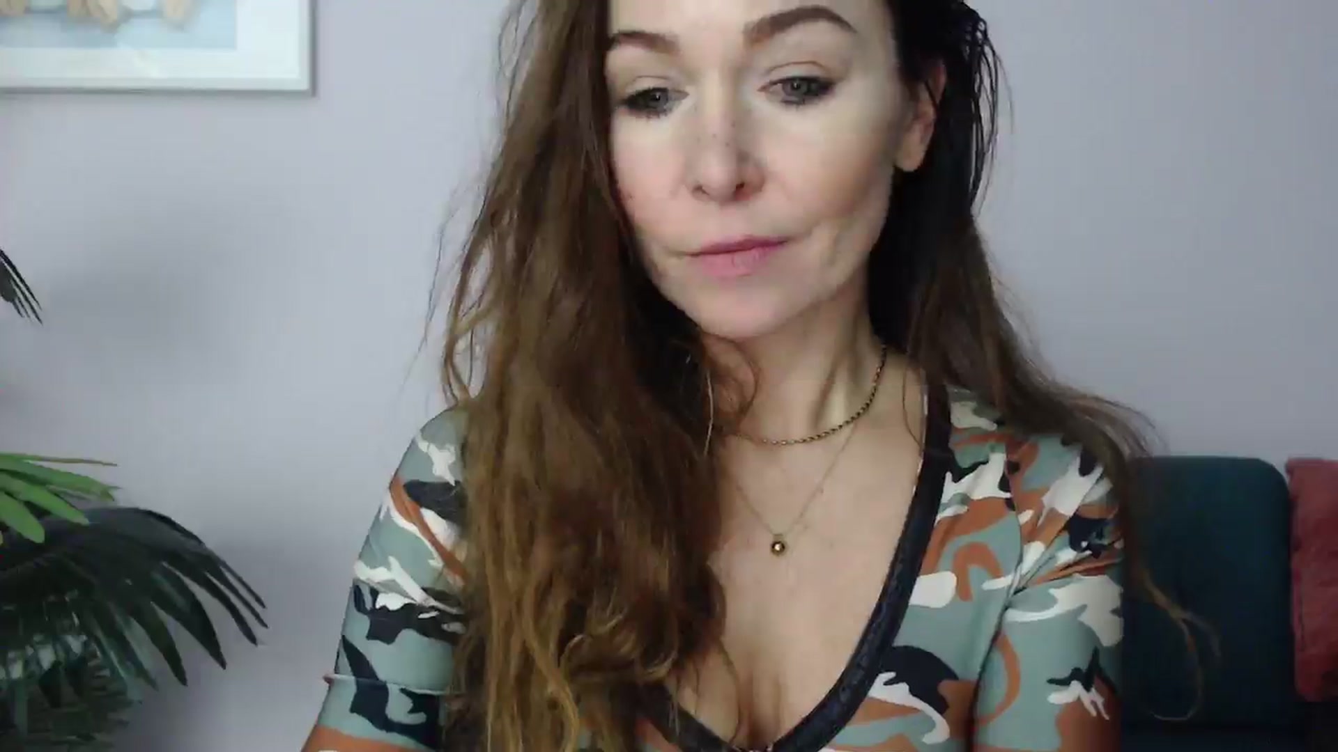 Gallery image thumbnail from Delilah_sweet's myfreecams stream on, 03/17/2025, 18:27 image 14 of 20