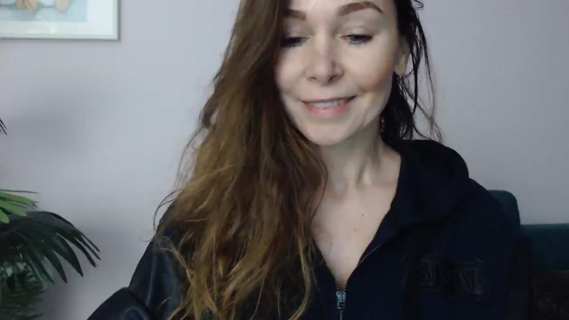 Gallery image thumbnail from Delilah_sweet's myfreecams stream on, 04/07/2025, 15:36 image 14 of 20