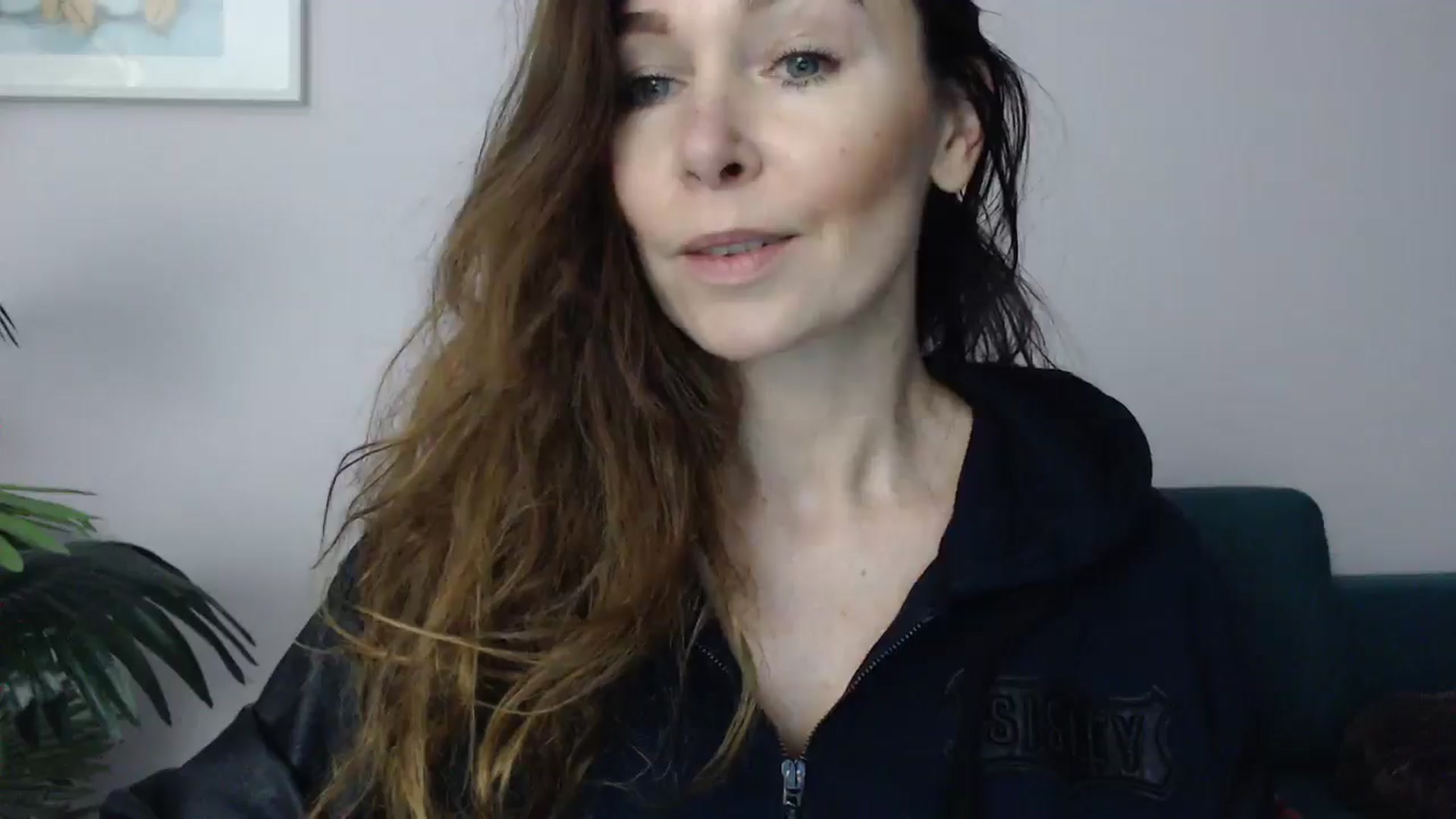 Gallery image thumbnail from Delilah_sweet's myfreecams stream on, 04/07/2025, 15:36 image 8 of 20
