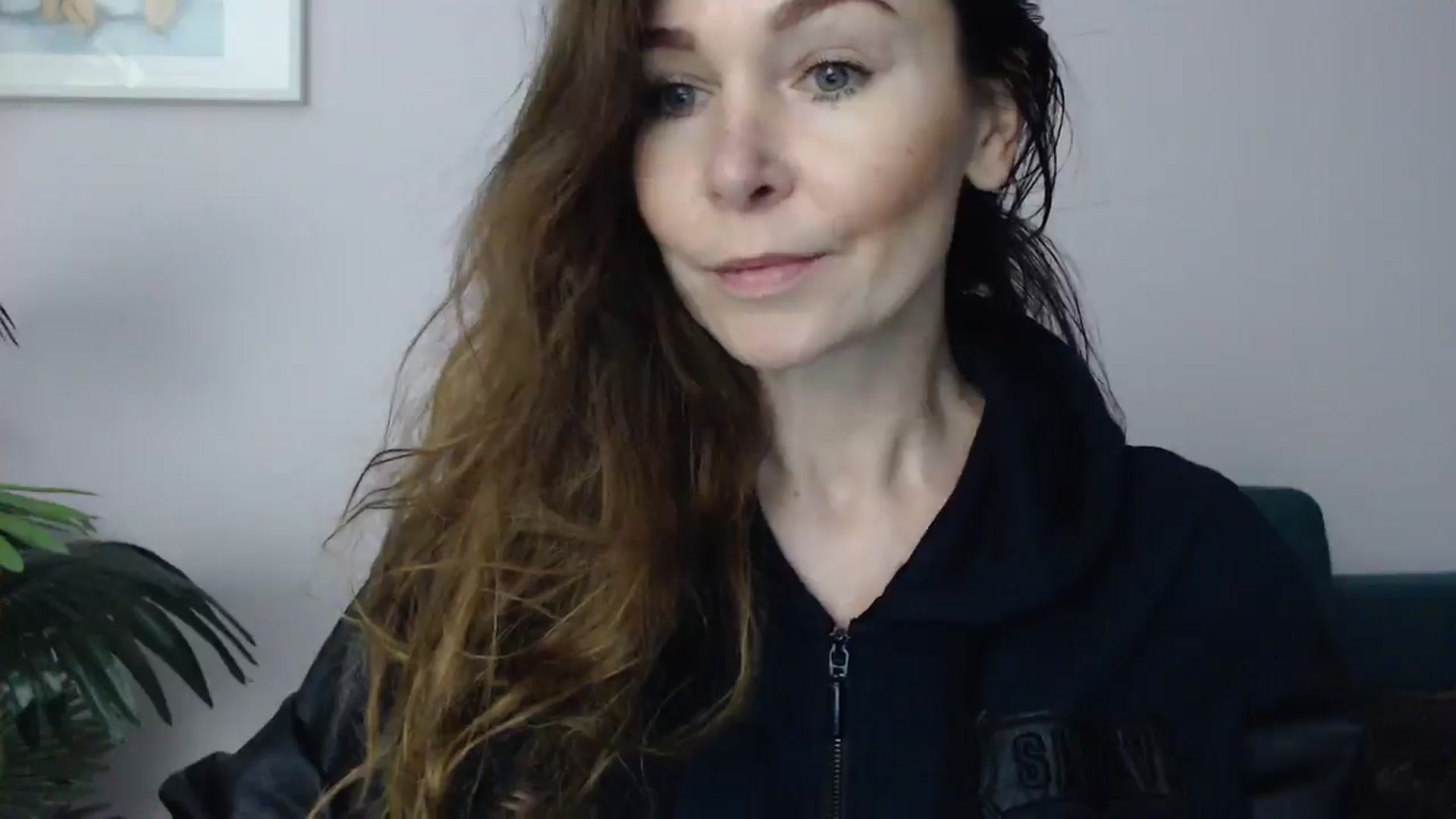 Gallery image thumbnail from Delilah_sweet's myfreecams stream on, 04/07/2025, 15:36 image 5 of 20