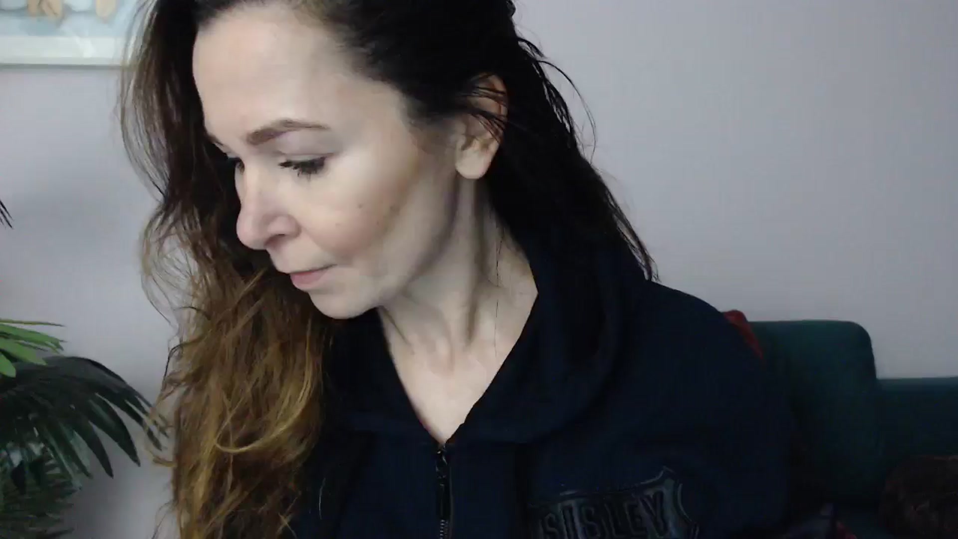 Gallery image thumbnail from Delilah_sweet's myfreecams stream on, 04/07/2025, 15:36 image 3 of 20
