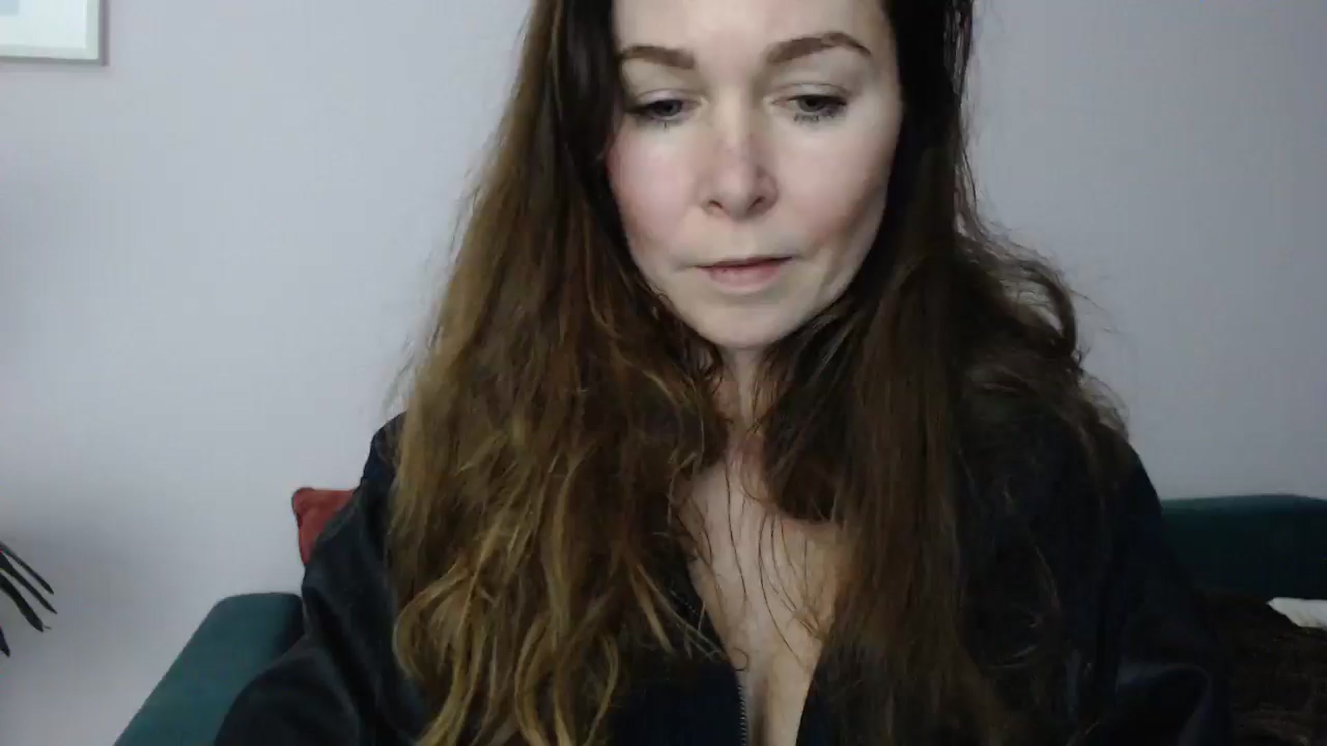 Gallery image thumbnail from Delilah_sweet's myfreecams stream on, 04/07/2025, 16:39 image 17 of 20