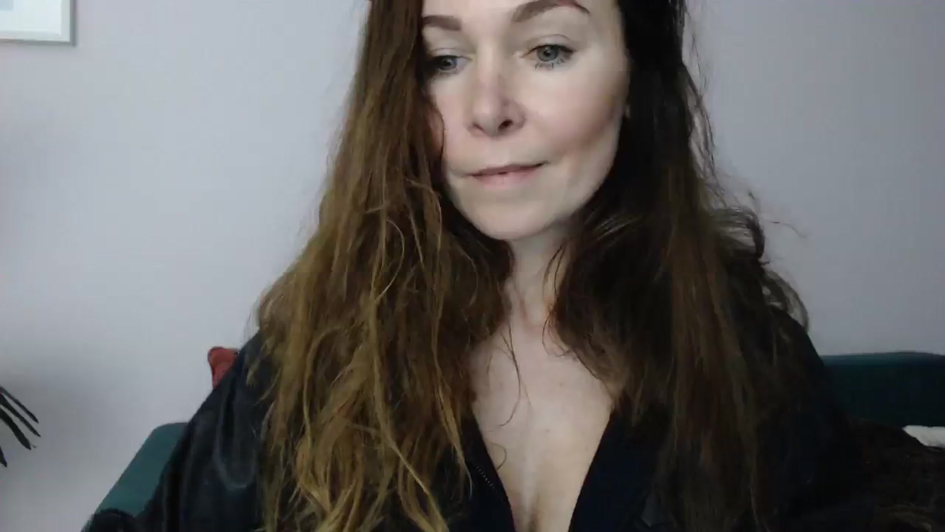 Gallery image thumbnail from Delilah_sweet's myfreecams stream on, 04/07/2025, 16:39 image 12 of 20