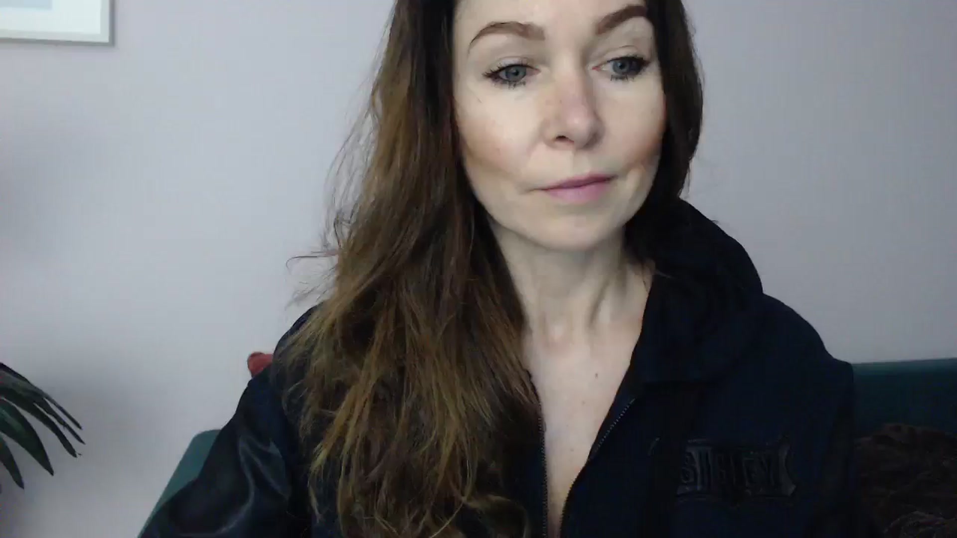 Gallery image thumbnail from Delilah_sweet's myfreecams stream on, 04/08/2025, 16:00 image 5 of 20
