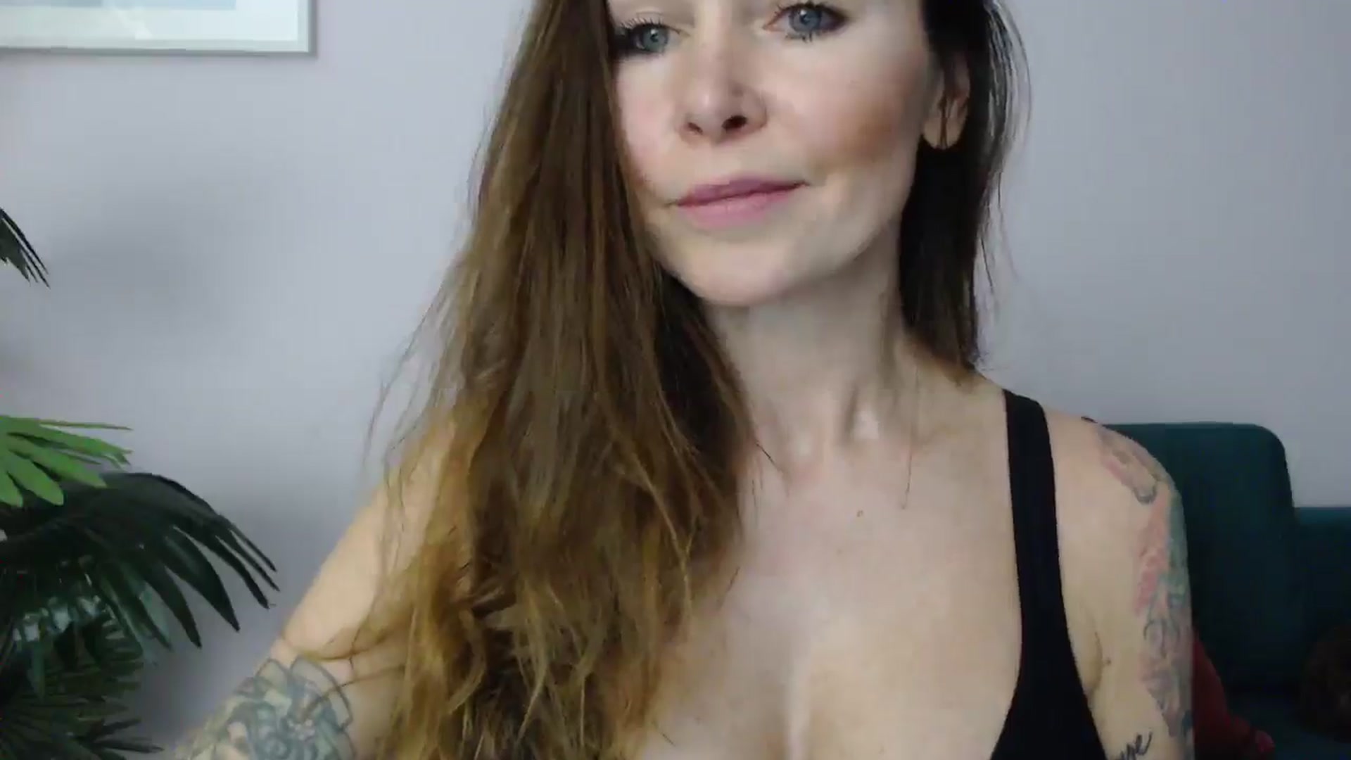 Gallery image thumbnail from Delilah_sweet's myfreecams stream on, 04/08/2025, 17:08 image 9 of 20