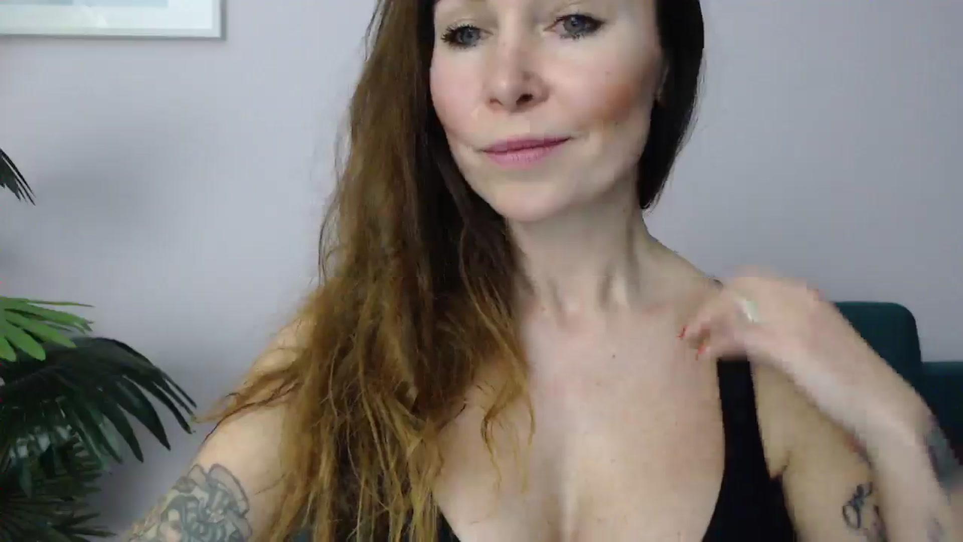 Gallery image thumbnail from Delilah_sweet's myfreecams stream on, 04/08/2025, 17:08 image 7 of 20
