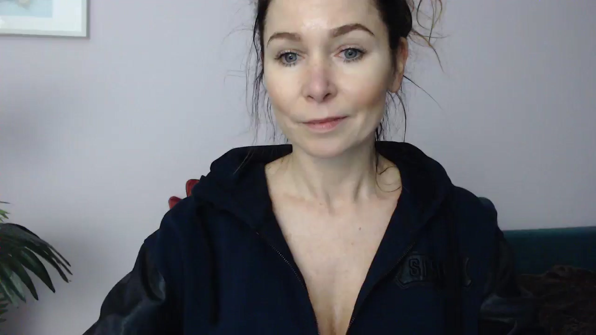 Gallery image thumbnail from Delilah_sweet's myfreecams stream on, 04/09/2025, 15:28 image 6 of 20
