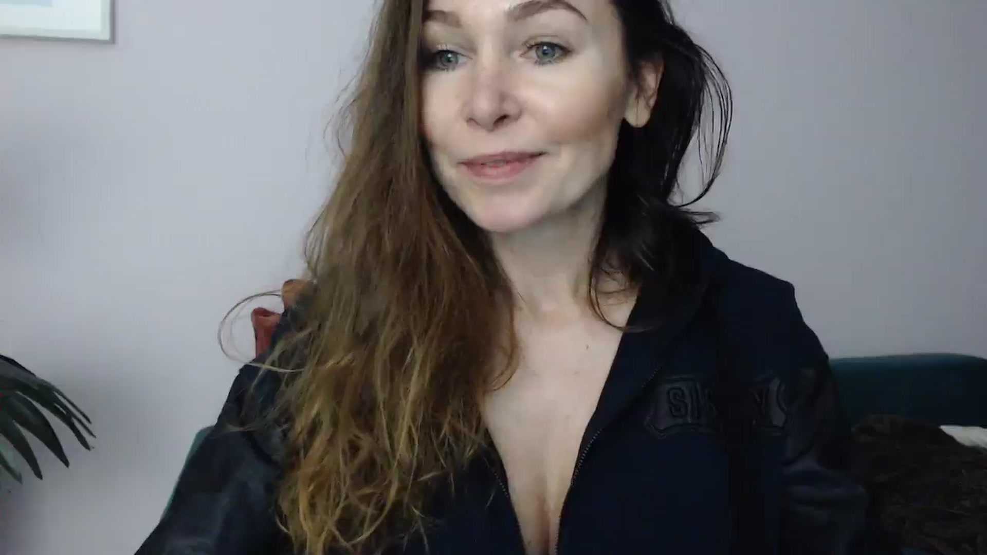 Gallery image thumbnail from Delilah_sweet's myfreecams stream on, 04/09/2025, 15:28 image 18 of 20