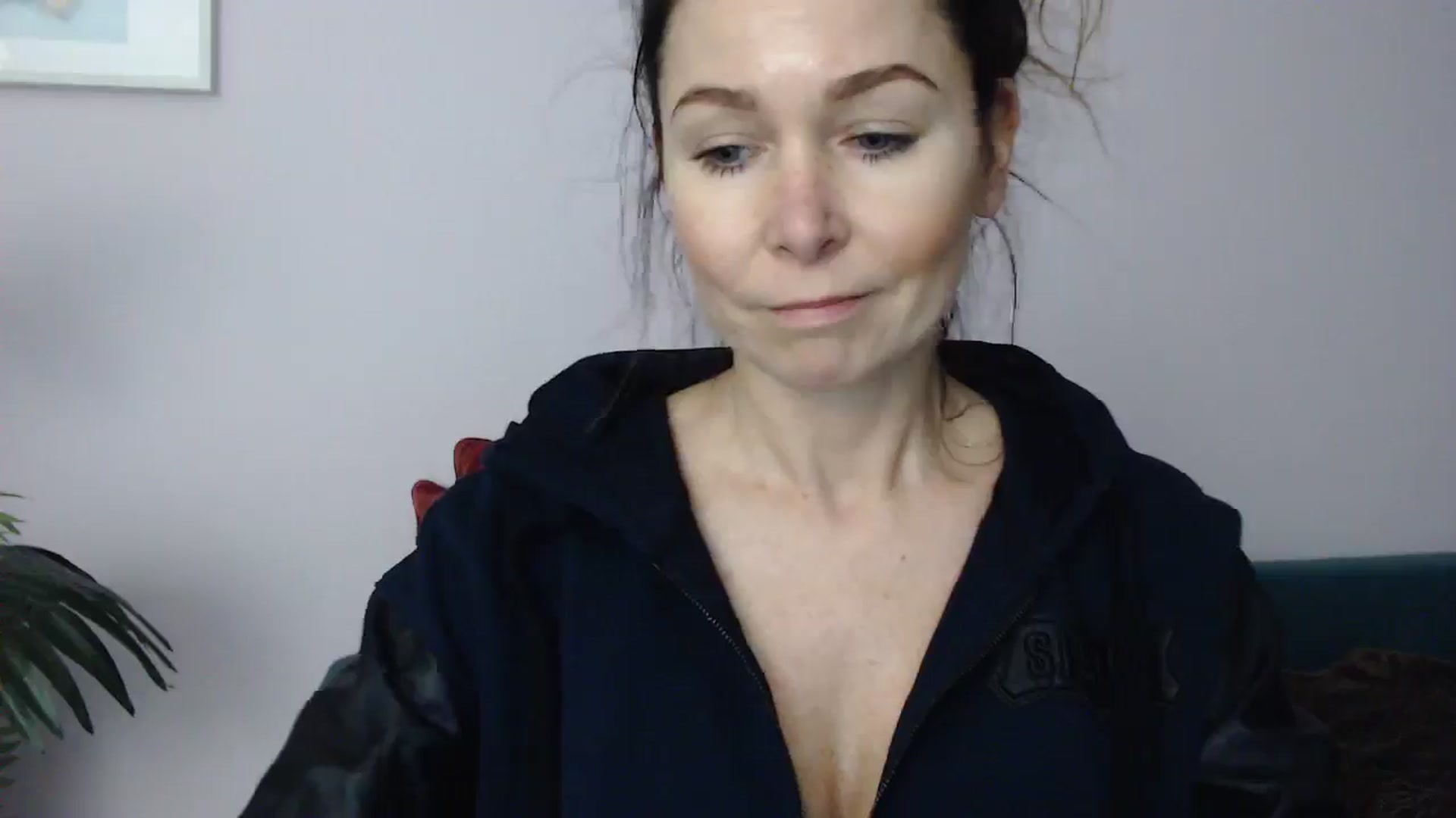 Gallery image thumbnail from Delilah_sweet's myfreecams stream on, 04/09/2025, 15:28 image 7 of 20