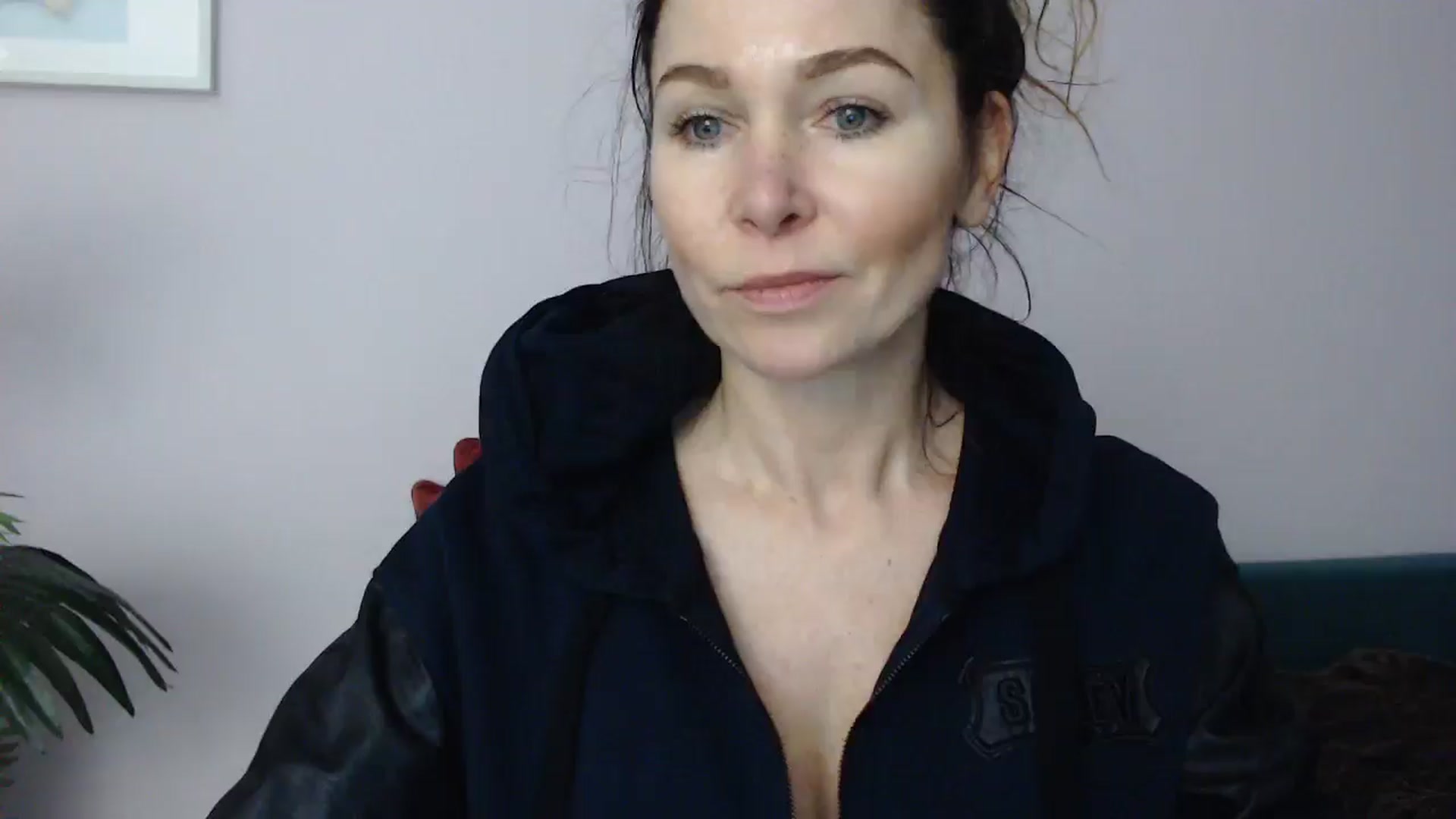Gallery image thumbnail from Delilah_sweet's myfreecams stream on, 04/09/2025, 15:28 image 4 of 20