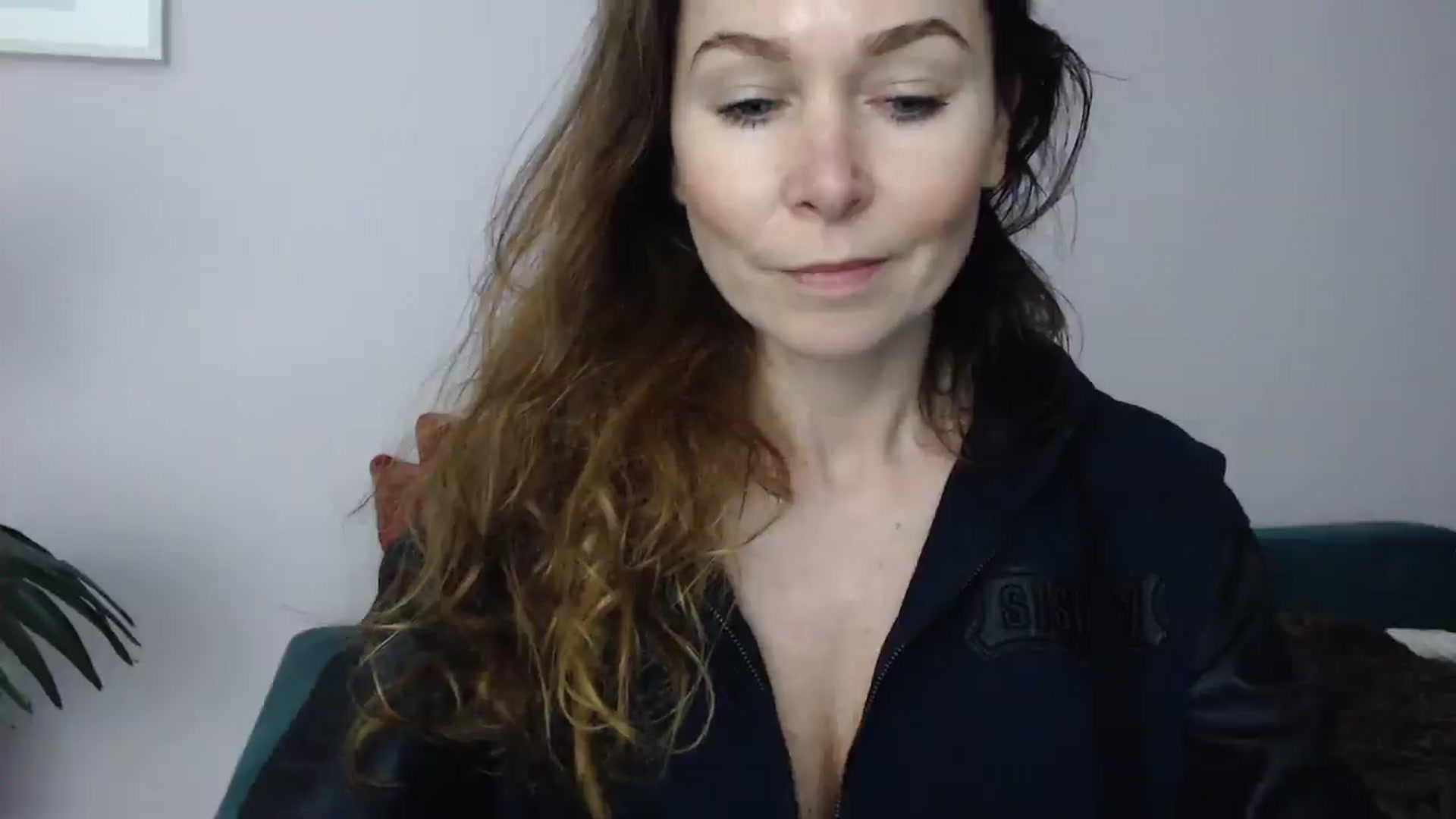 Gallery image thumbnail from Delilah_sweet's myfreecams stream on, 04/09/2025, 15:28 image 9 of 20