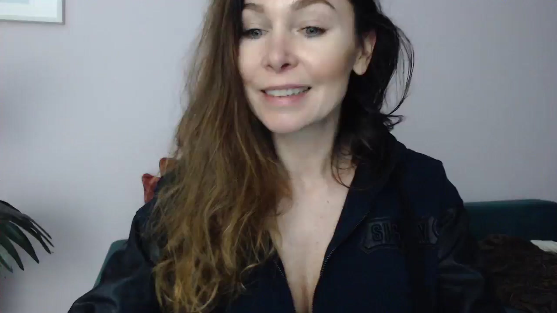 Gallery image thumbnail from Delilah_sweet's myfreecams stream on, 04/09/2025, 15:28 image 12 of 20