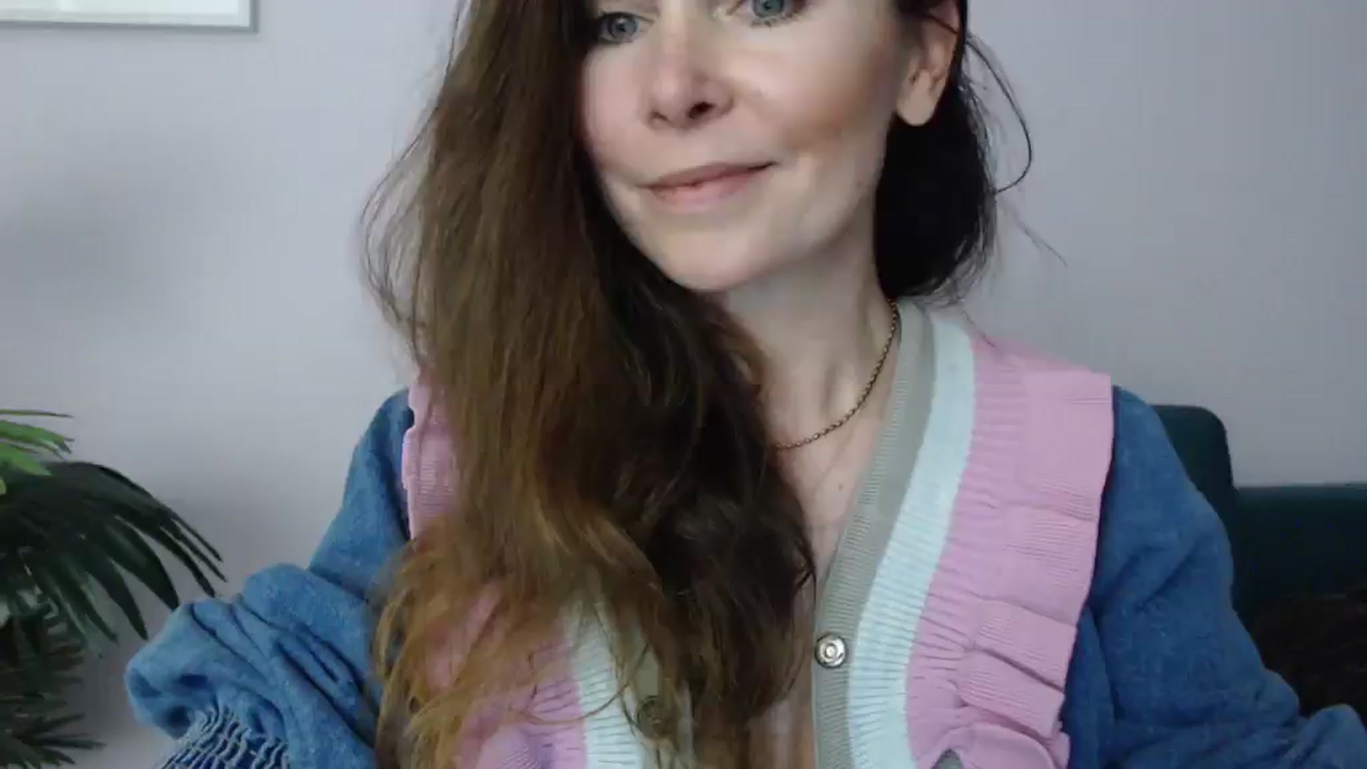 Gallery image thumbnail from Delilah_sweet's myfreecams stream on, 04/14/2025, 16:31 image 20 of 20