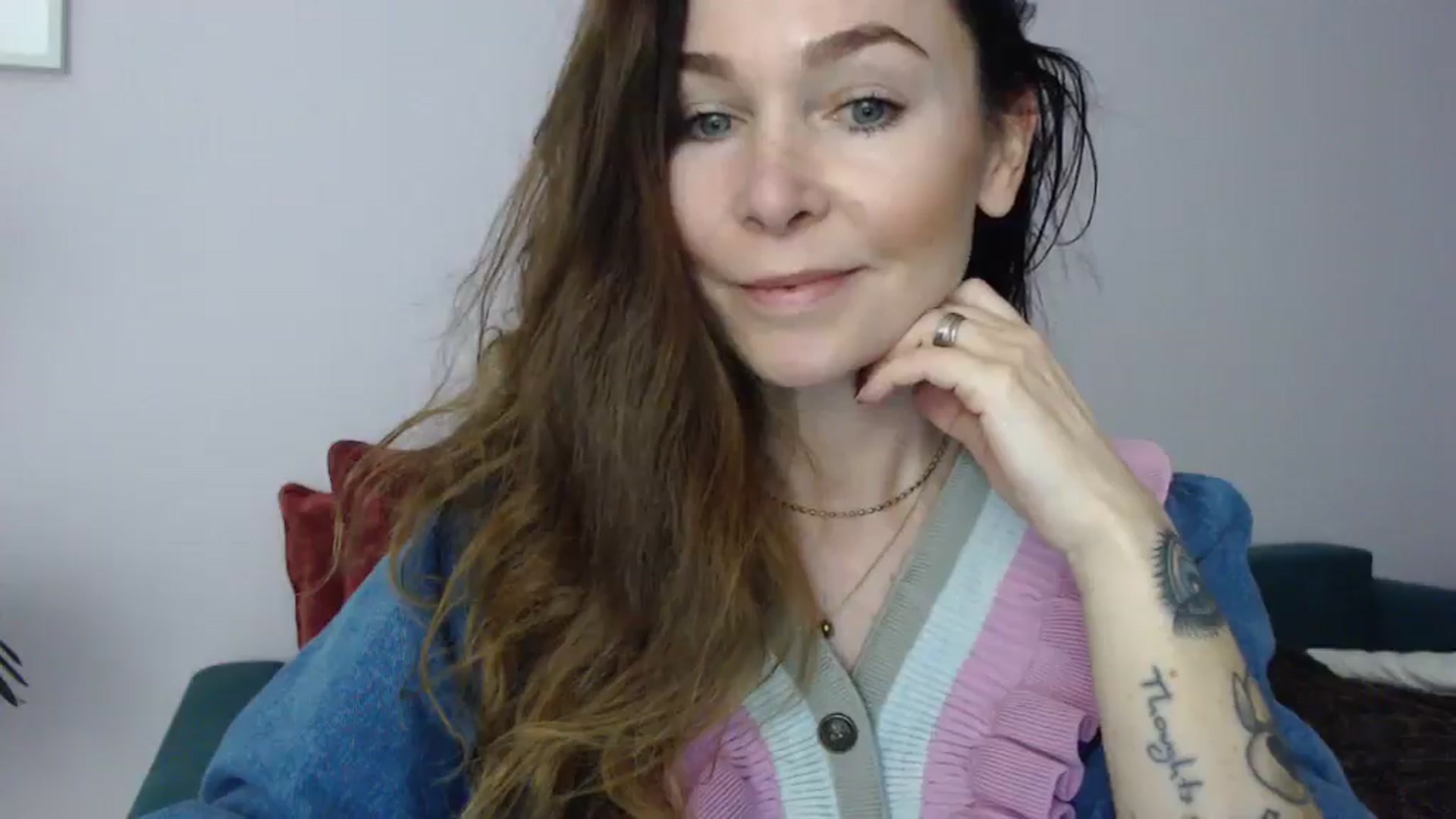 Gallery image thumbnail from Delilah_sweet's myfreecams stream on, 04/14/2025, 16:31 image 6 of 20