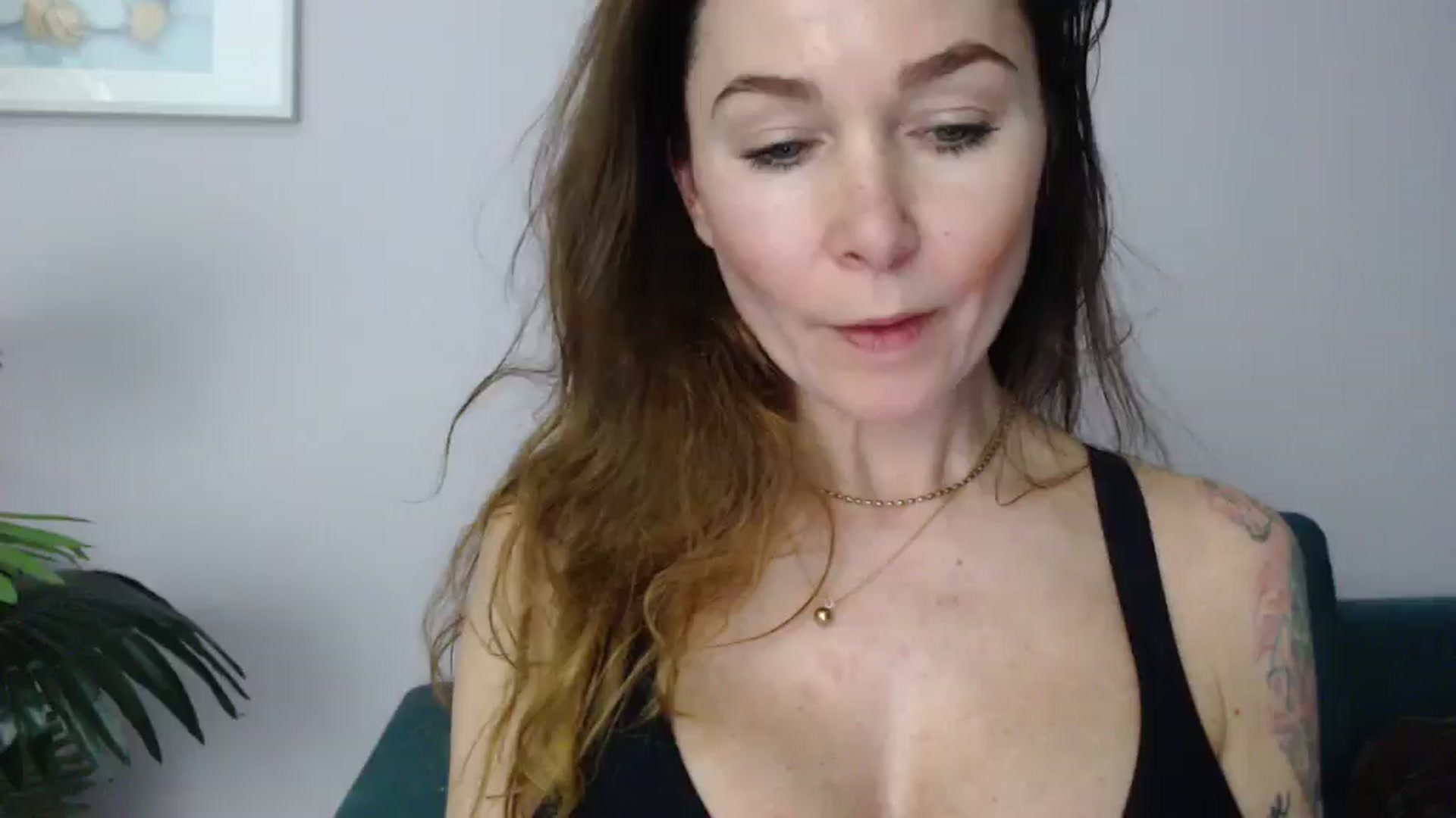 Gallery image thumbnail from Delilah_sweet's myfreecams stream on, 04/14/2025, 16:31 image 16 of 20