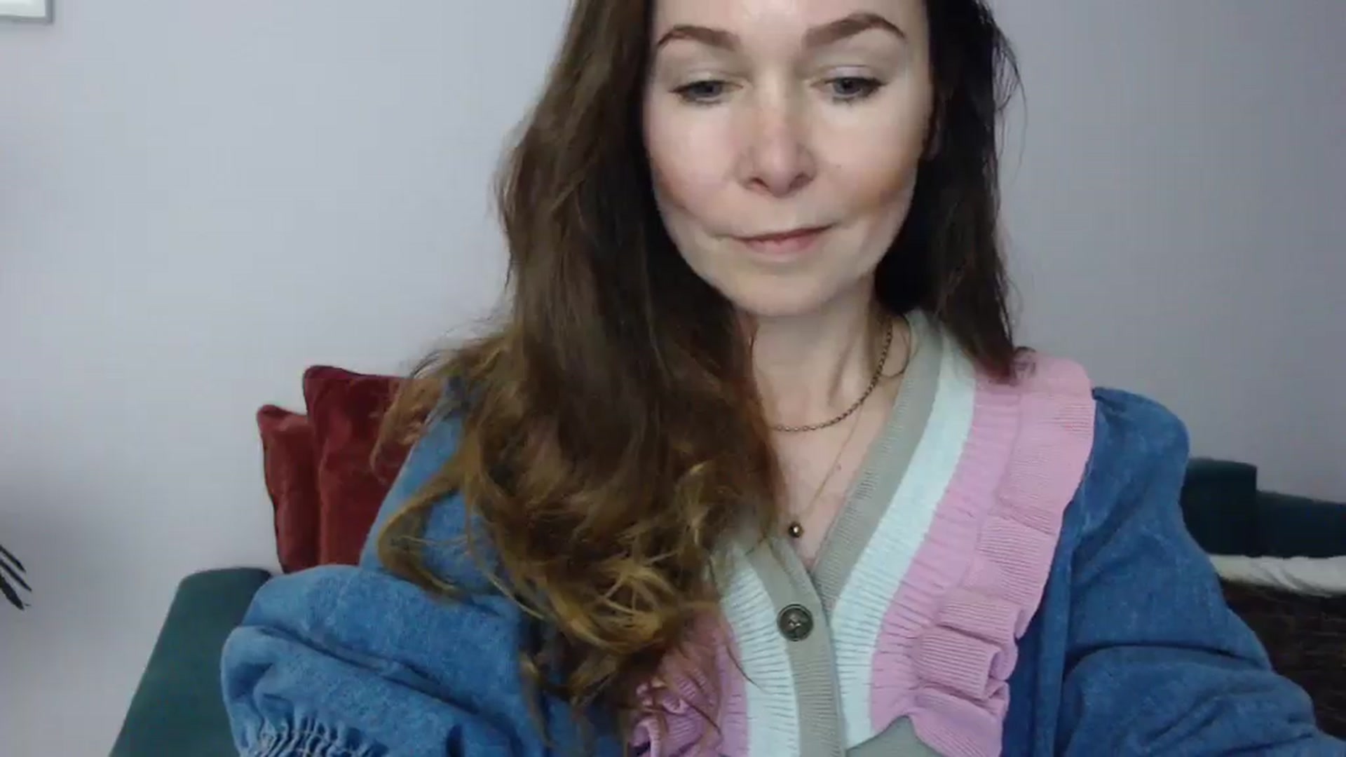 Gallery image thumbnail from Delilah_sweet's myfreecams stream on, 04/14/2025, 16:31 image 13 of 20