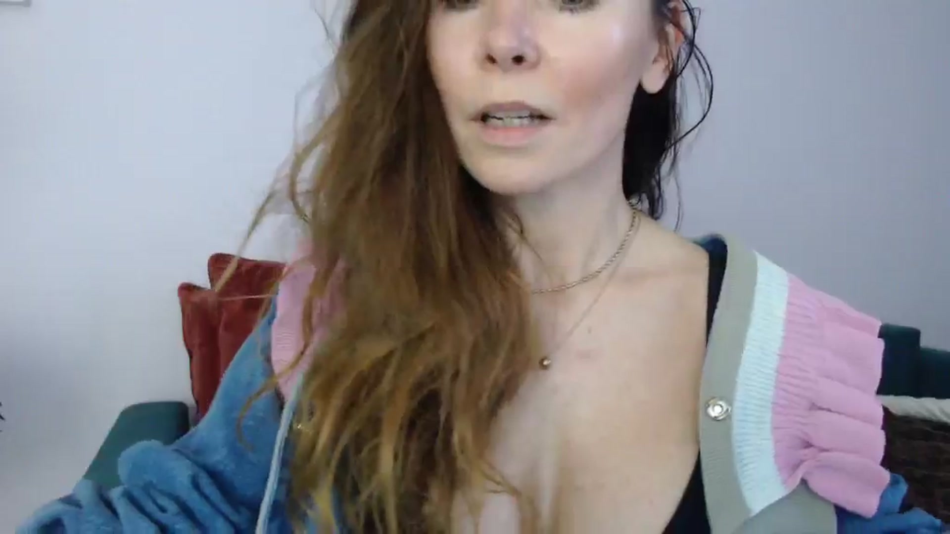 Gallery image thumbnail from Delilah_sweet's myfreecams stream on, 04/14/2025, 18:00 image 8 of 20
