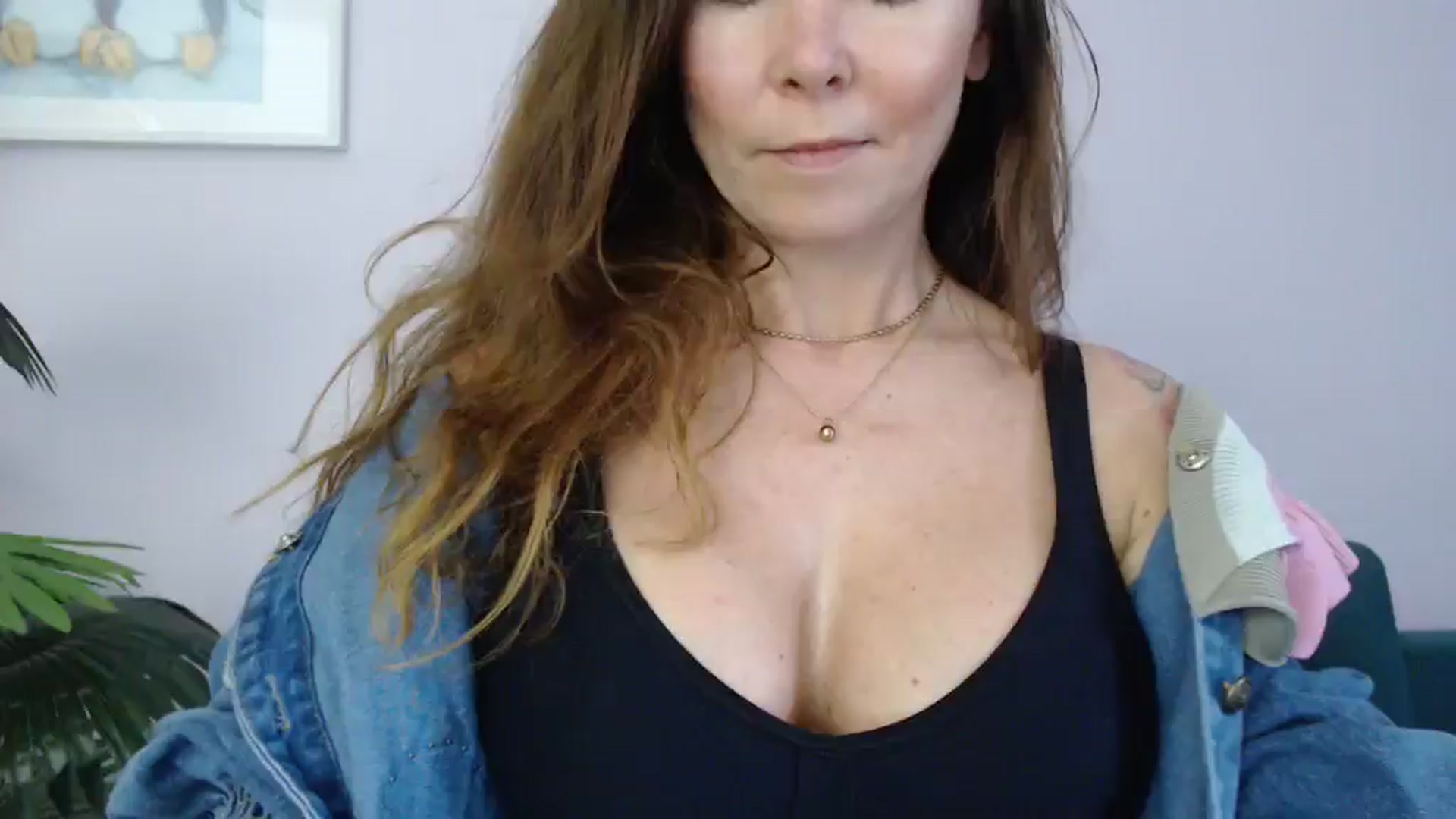 Gallery image thumbnail from Delilah_sweet's myfreecams stream on, 04/14/2025, 18:00 image 2 of 20