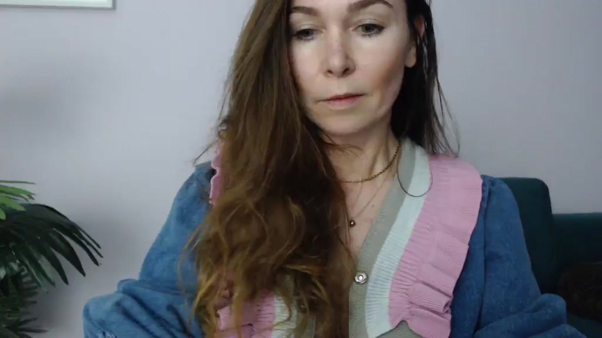 Gallery image thumbnail from Delilah_sweet's myfreecams stream on, 04/14/2025, 19:02 image 17 of 20