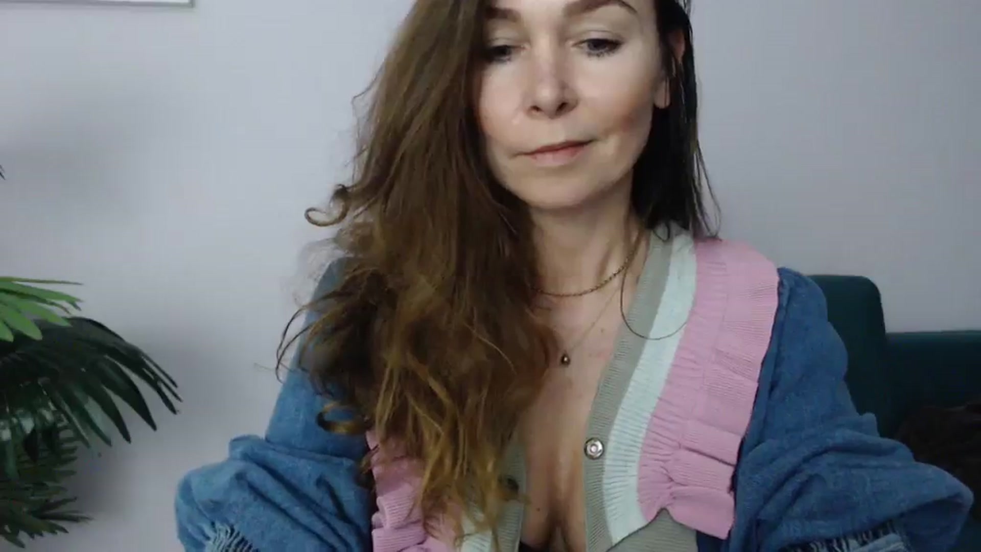 Gallery image thumbnail from Delilah_sweet's myfreecams stream on, 04/14/2025, 19:02 image 19 of 20