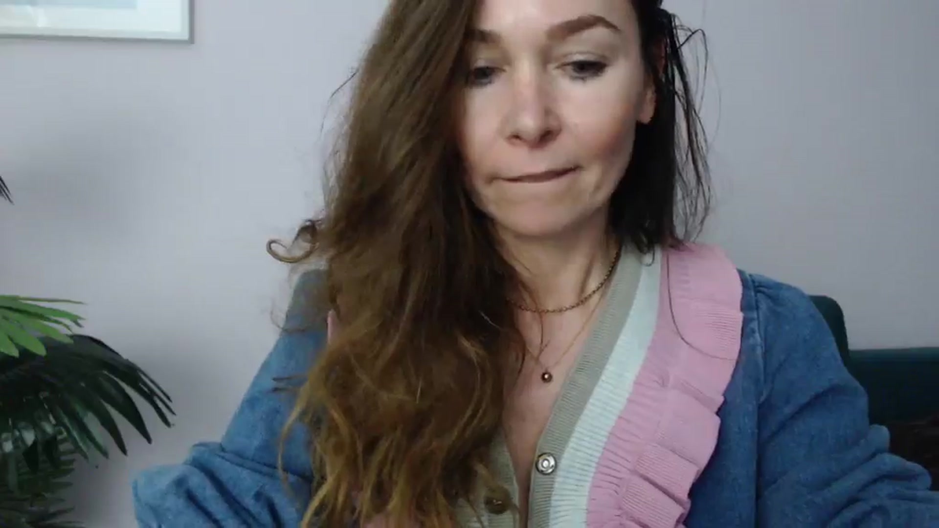 Gallery image thumbnail from Delilah_sweet's myfreecams stream on, 04/14/2025, 19:02 image 20 of 20