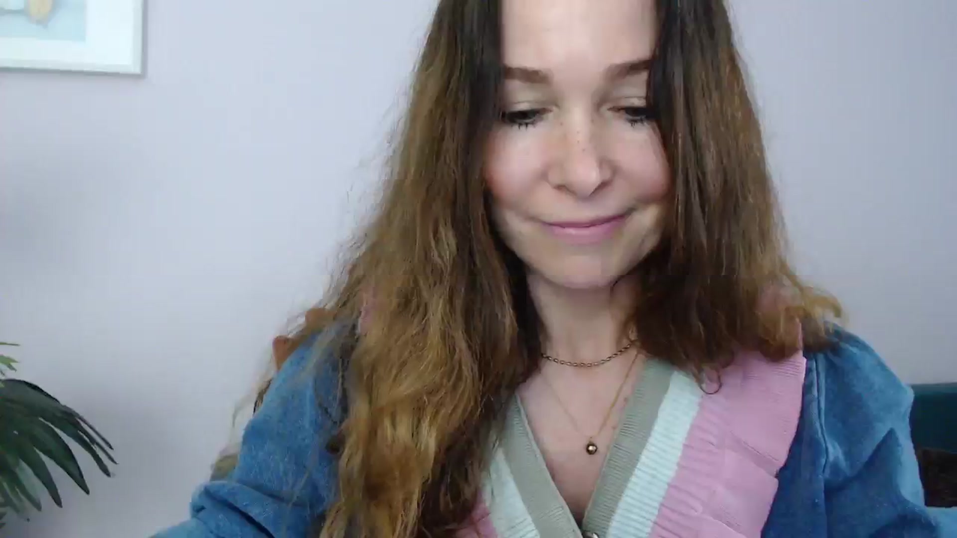 Gallery image thumbnail from Delilah_sweet's myfreecams stream on, 04/15/2025, 16:42 image 2 of 20