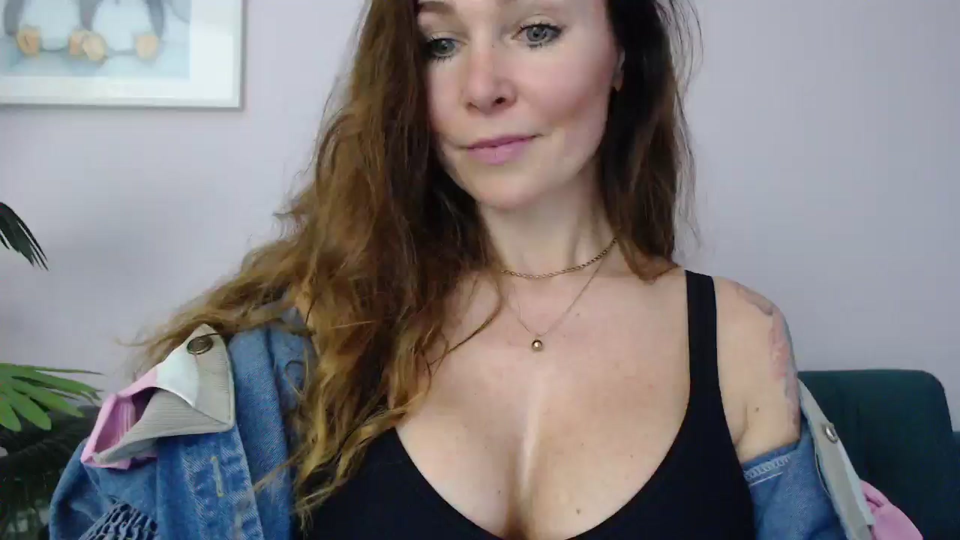 Gallery image thumbnail from Delilah_sweet's myfreecams stream on, 04/15/2025, 16:42 image 15 of 20