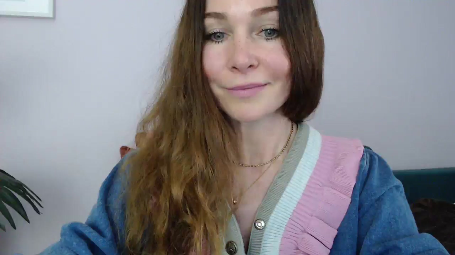 Gallery image thumbnail from Delilah_sweet's myfreecams stream on, 04/15/2025, 16:42 image 9 of 20