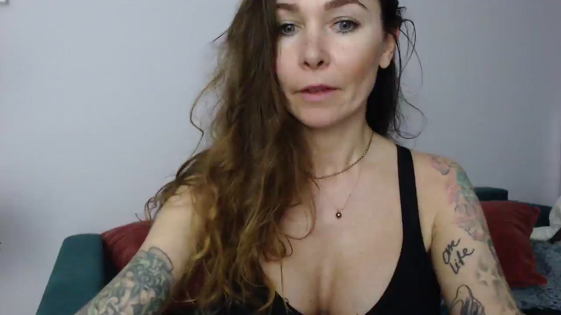 Gallery image thumbnail from Delilah_sweet's myfreecams stream on, 04/16/2025, 18:40 image 2 of 20
