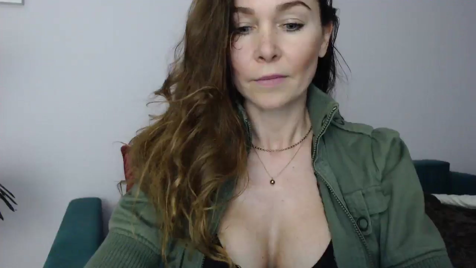Gallery image thumbnail from Delilah_sweet's myfreecams stream on, 04/17/2025, 14:18 image 18 of 20
