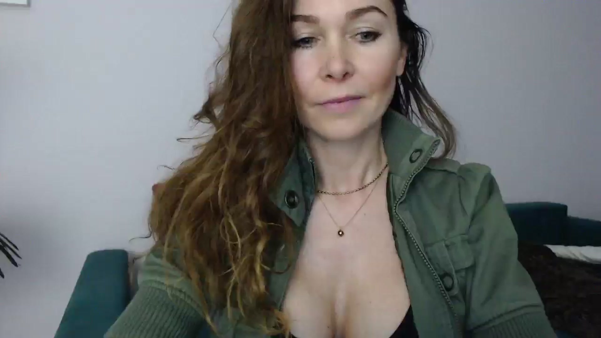 Gallery image thumbnail from Delilah_sweet's myfreecams stream on, 04/17/2025, 14:18 image 19 of 20