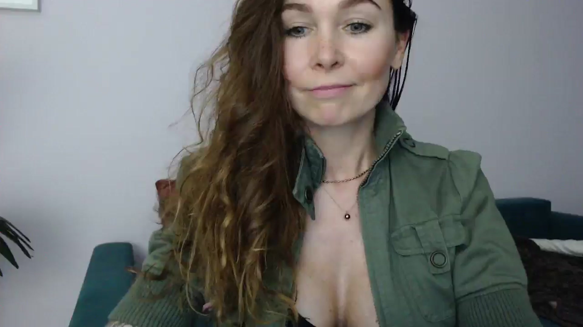 Gallery image thumbnail from Delilah_sweet's myfreecams stream on, 04/17/2025, 15:19 image 12 of 20