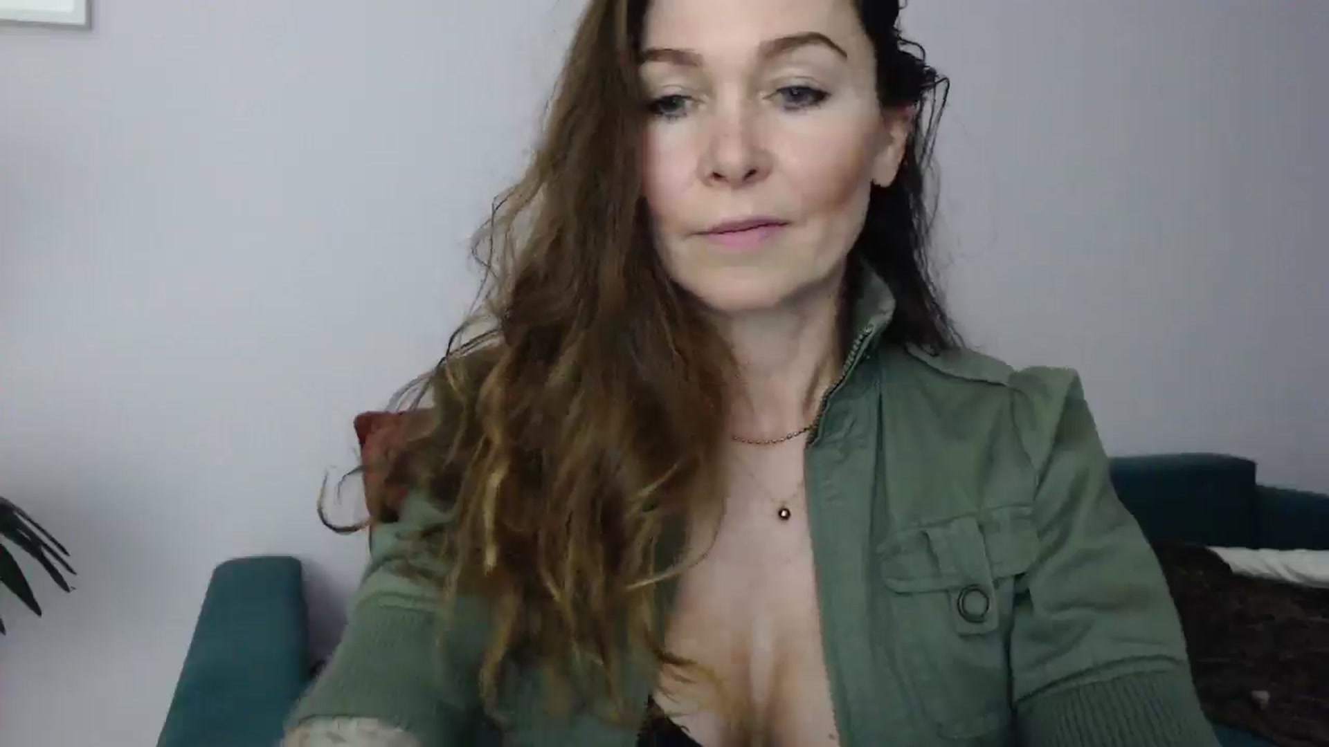 Gallery image thumbnail from Delilah_sweet's myfreecams stream on, 04/17/2025, 15:19 image 5 of 20