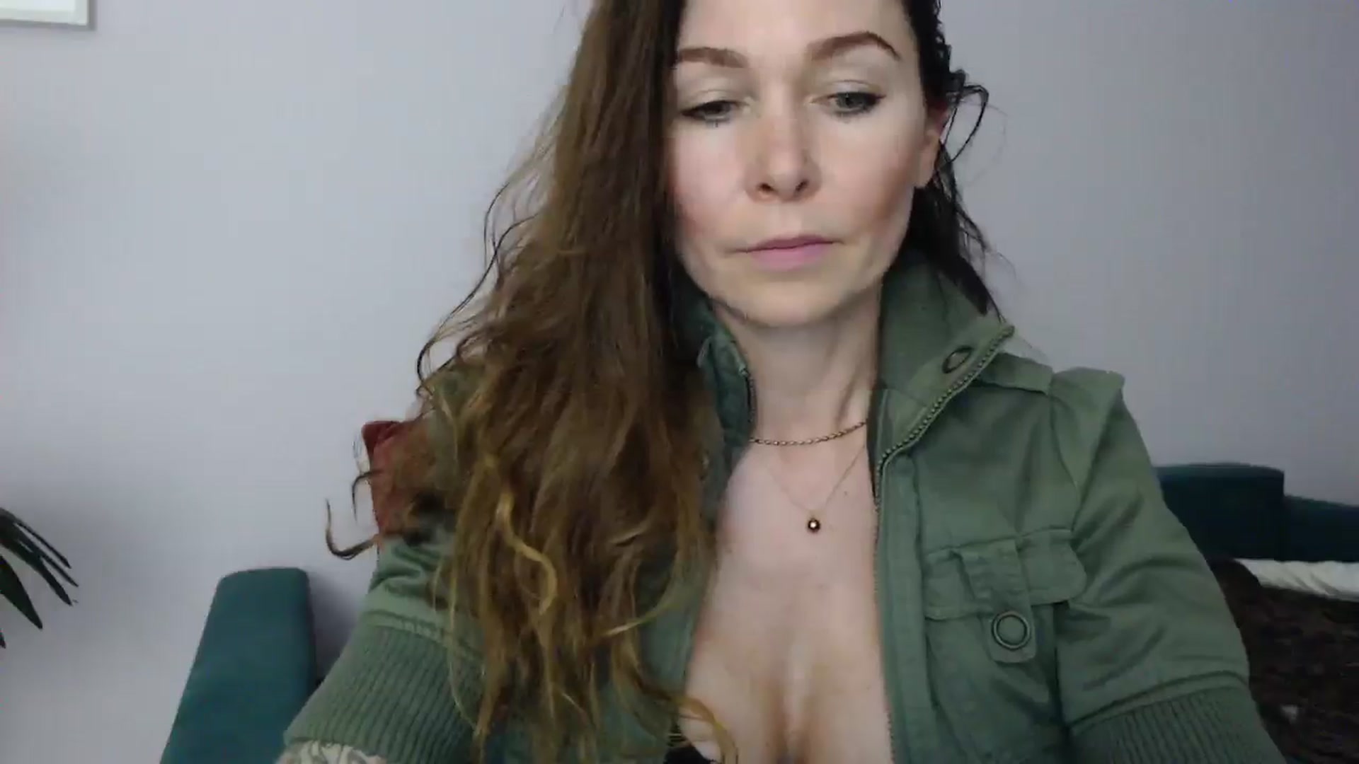 Gallery image thumbnail from Delilah_sweet's myfreecams stream on, 04/17/2025, 15:19 image 7 of 20