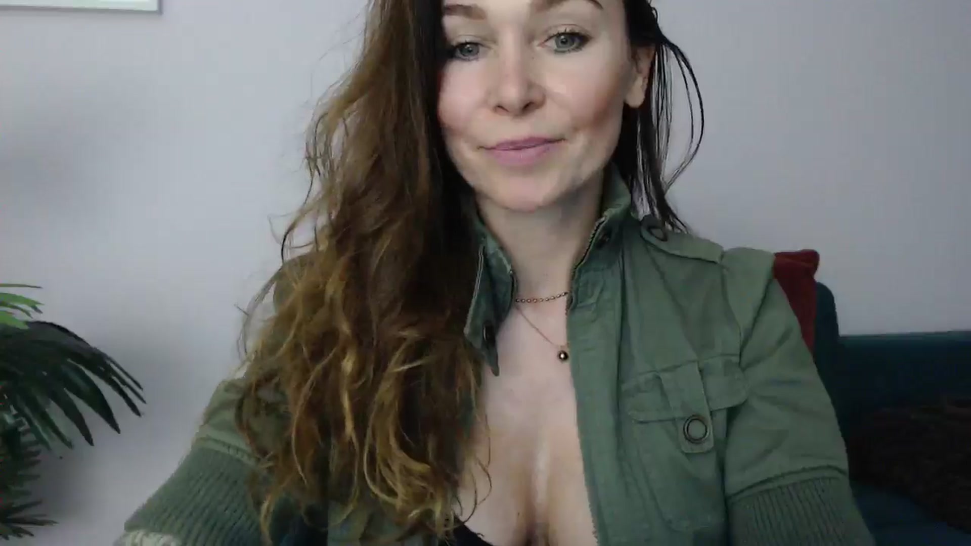 Gallery image thumbnail from Delilah_sweet's myfreecams stream on, 04/17/2025, 15:19 image 15 of 20