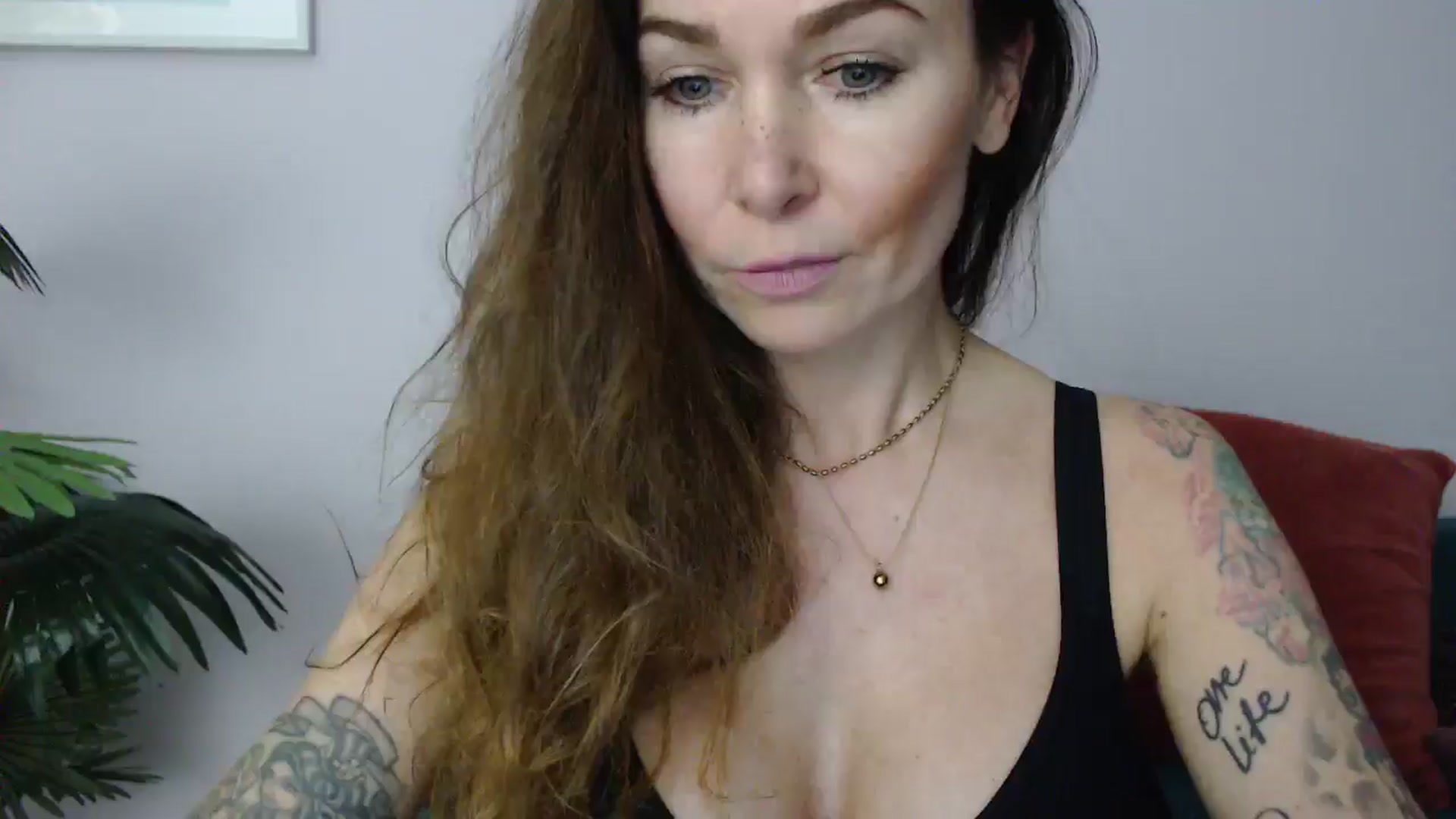 Gallery image thumbnail from Delilah_sweet's myfreecams stream on, 04/22/2025, 17:09 image 19 of 20