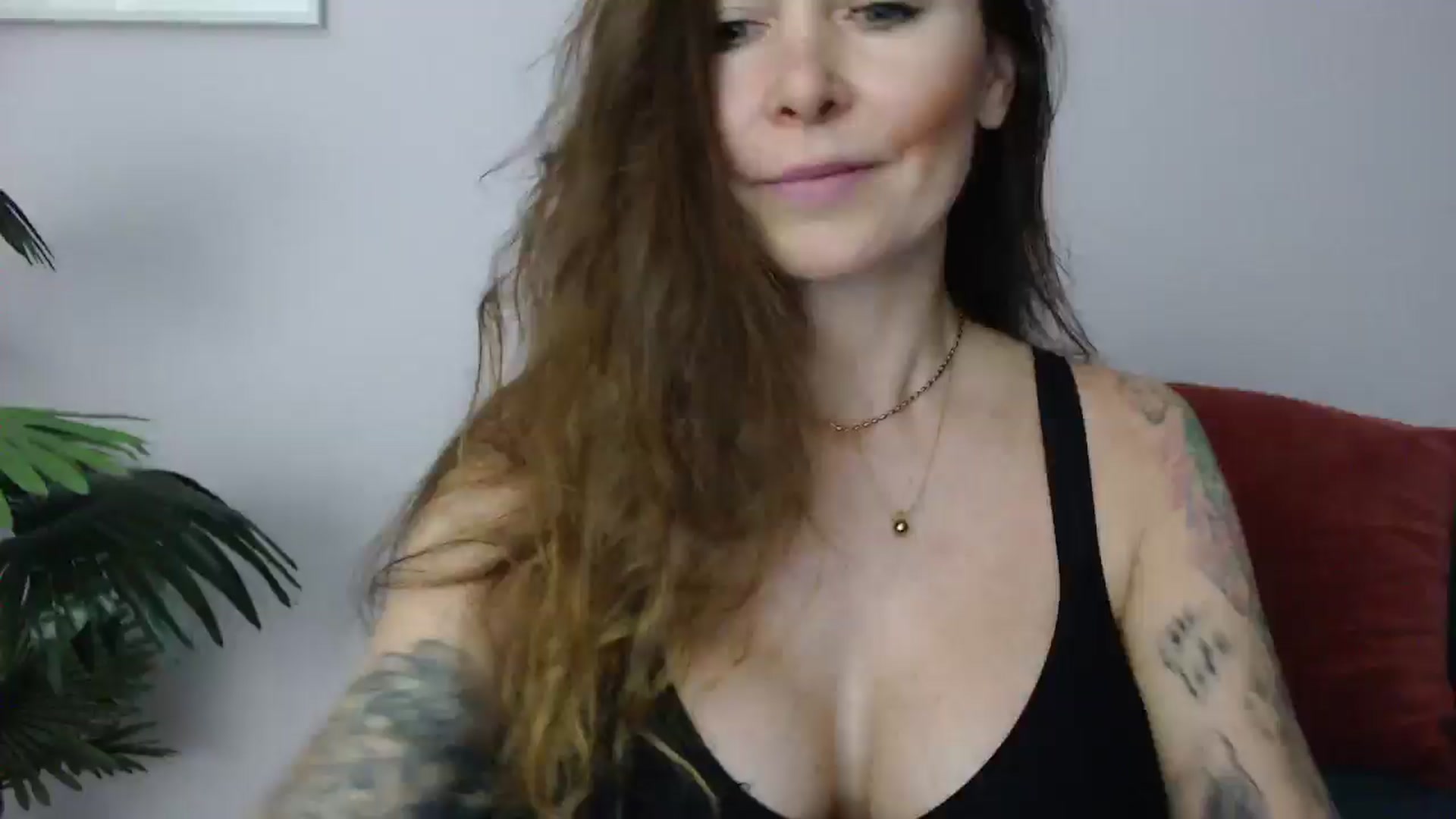 Gallery image thumbnail from Delilah_sweet's myfreecams stream on, 04/22/2025, 17:09 image 16 of 20