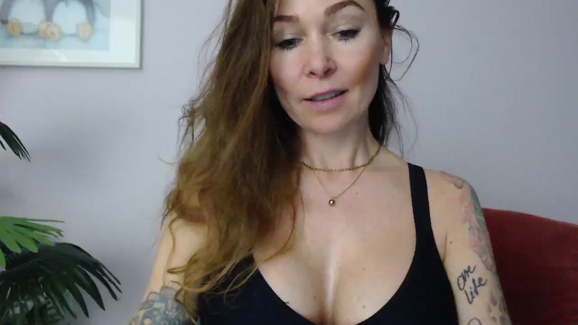 Gallery image thumbnail from Delilah_sweet's myfreecams stream on, 04/23/2025, 16:11 image 14 of 20