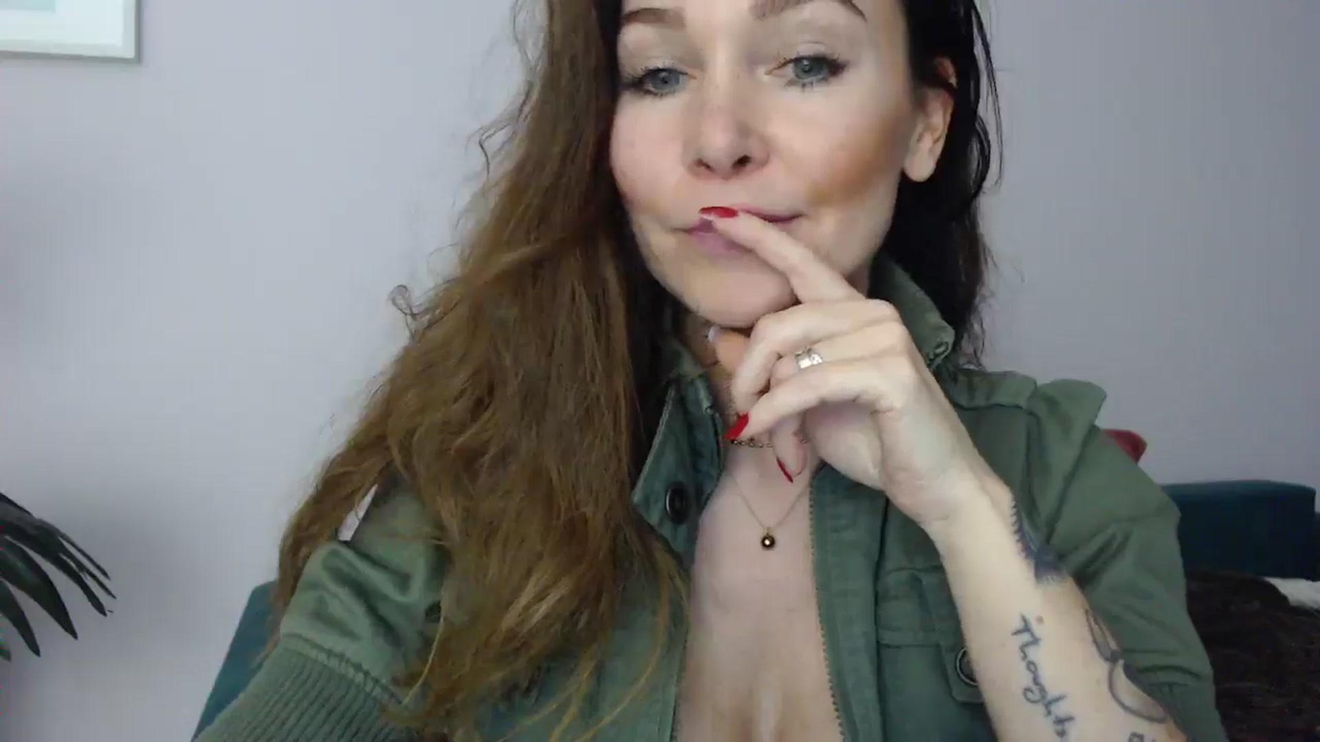 Gallery image thumbnail from Delilah_sweet's myfreecams stream on, 04/23/2025, 16:11 image 9 of 20