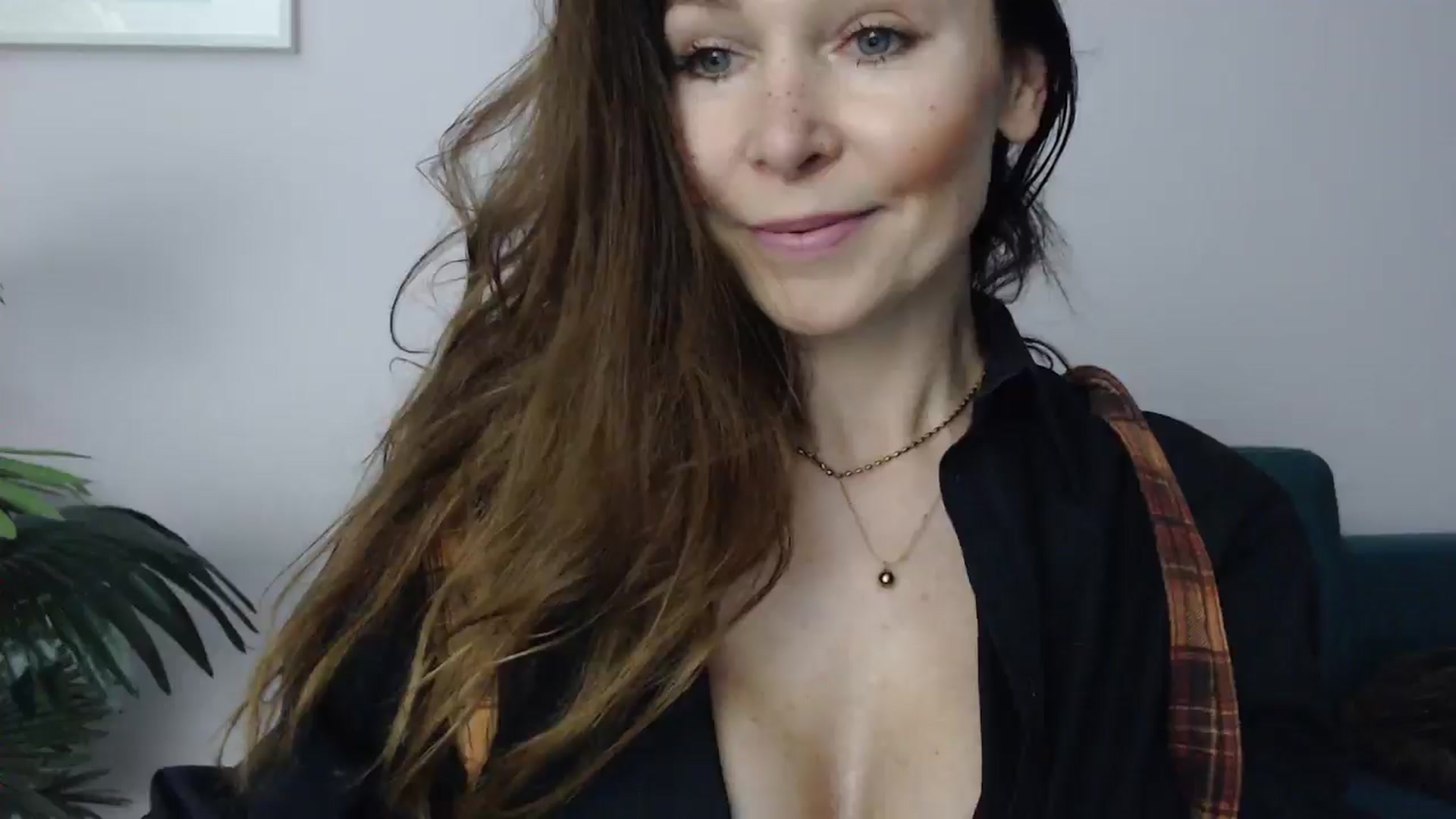 Gallery image thumbnail from Delilah_sweet's myfreecams stream on, 04/28/2025, 16:02 image 17 of 20
