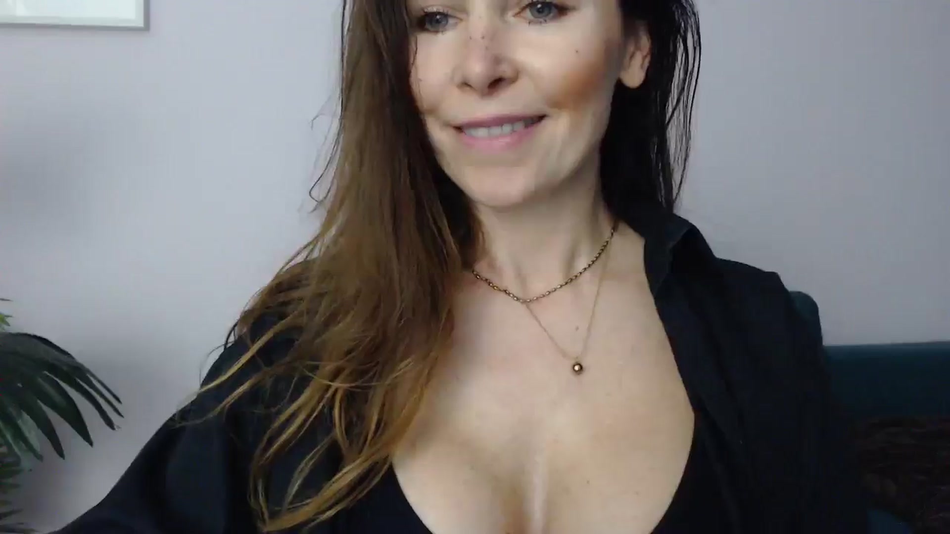 Gallery image thumbnail from Delilah_sweet's myfreecams stream on, 04/28/2025, 16:02 image 14 of 20